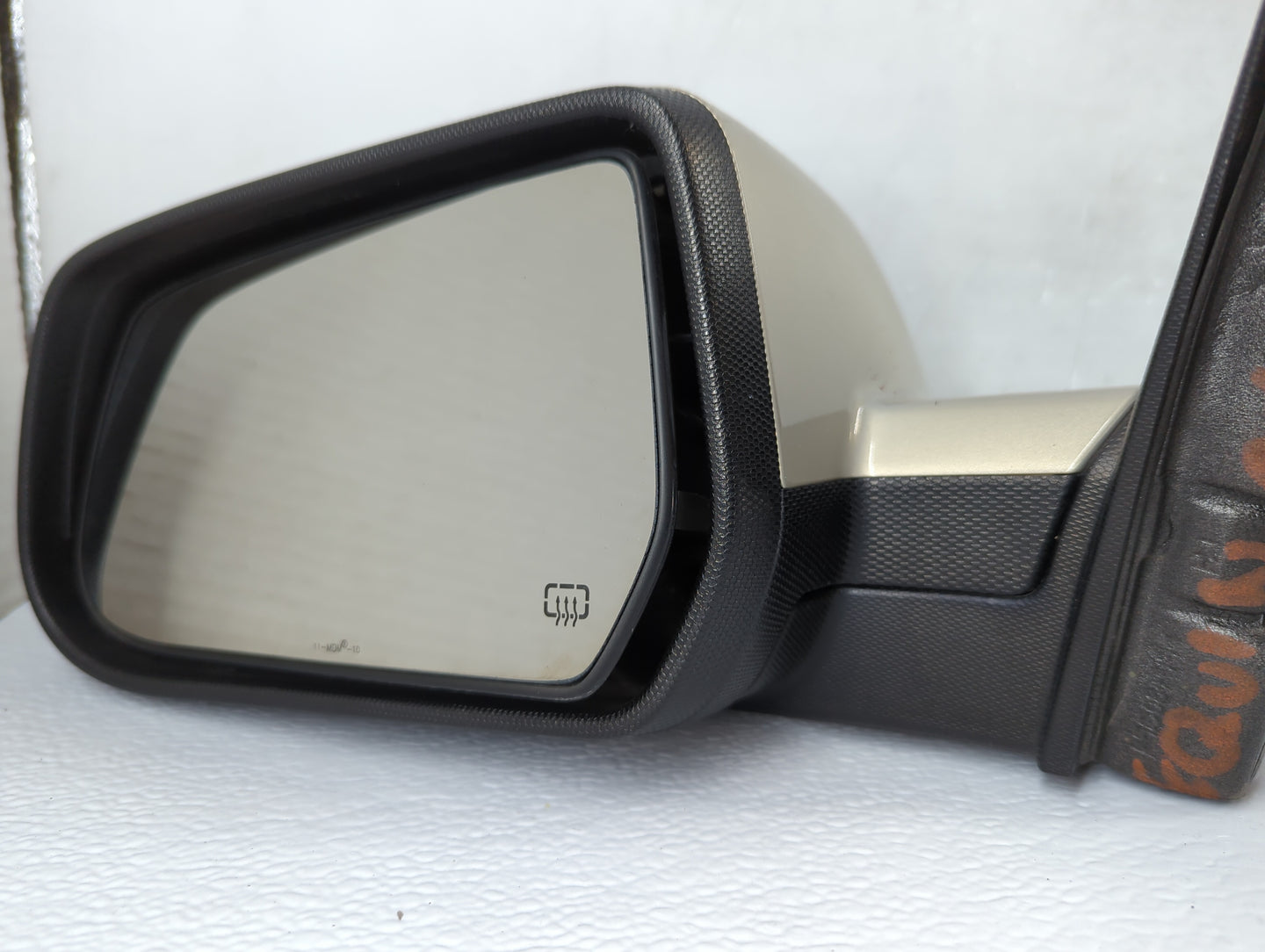 2010-2011 Chevrolet Equinox Driver Side View Mirror - Left Door Mirror OEM Used - Oemusedautoparts1.com