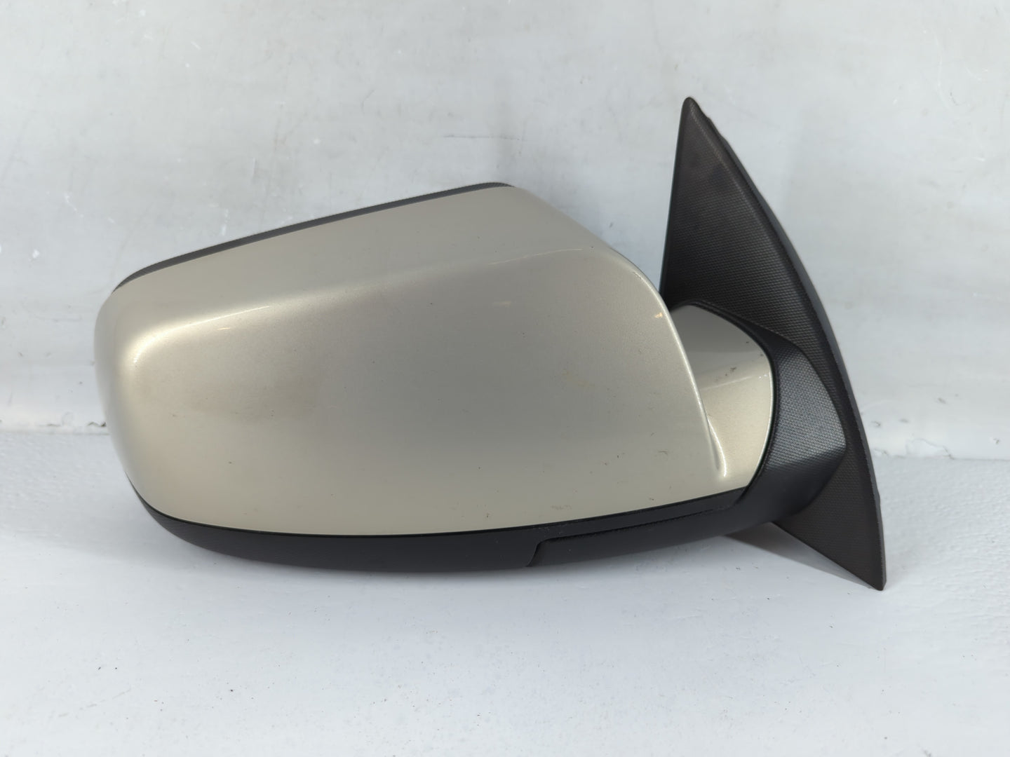 2010-2011 Chevrolet Equinox Passenger Side View Mirror - Right Door Mirror OEM Used - Oemusedautoparts1.com