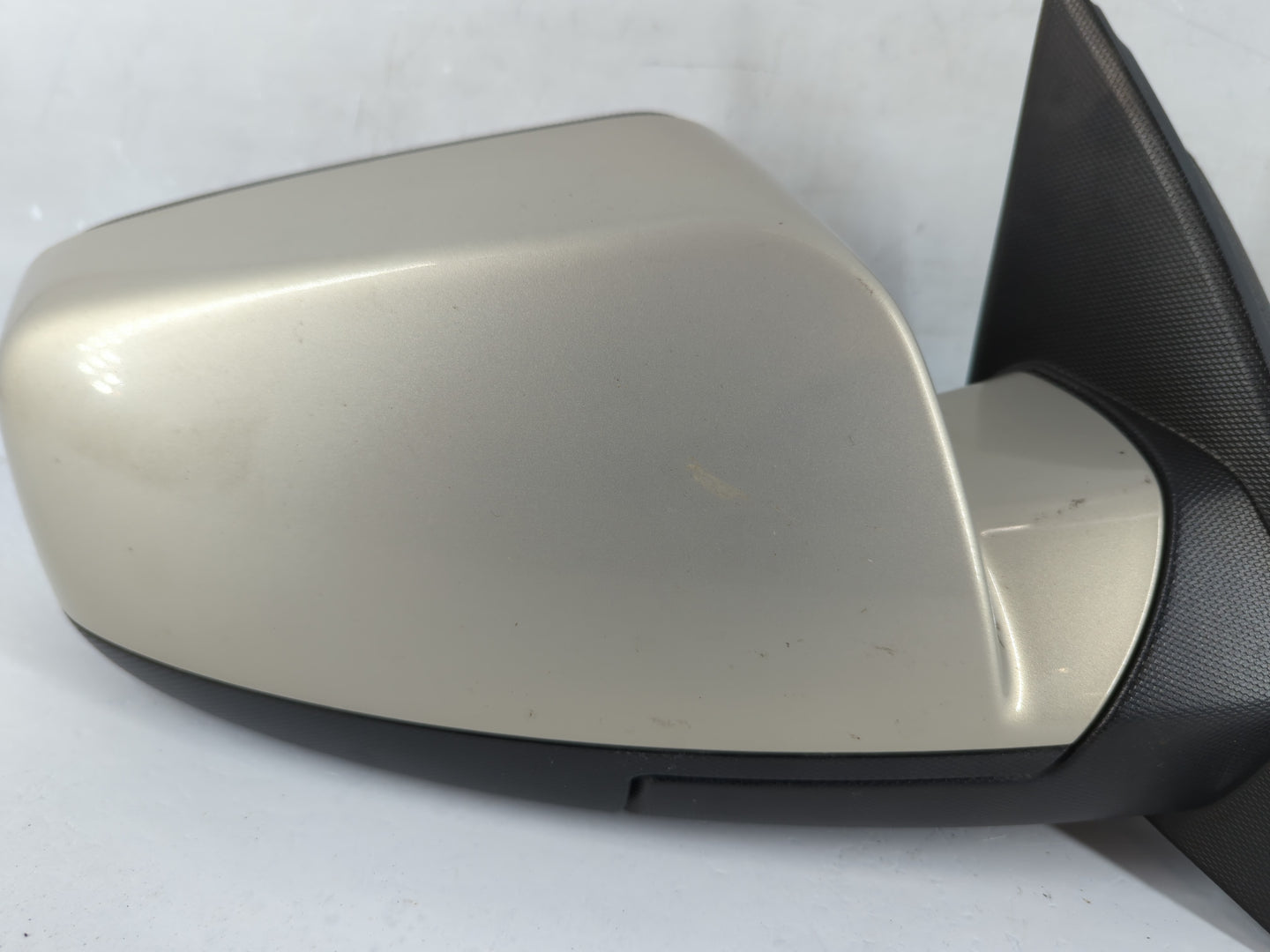 2010-2011 Chevrolet Equinox Passenger Side View Mirror - Right Door Mirror OEM Used - Oemusedautoparts1.com