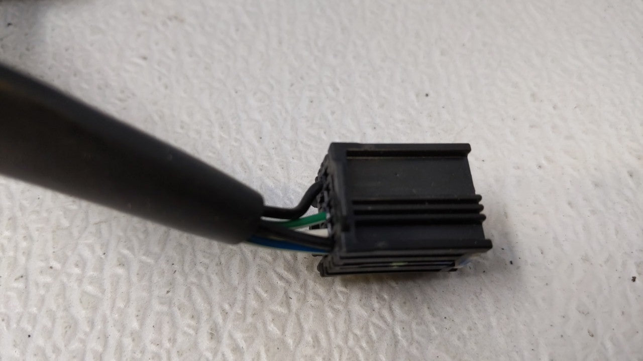 2010-2011 Chevrolet Equinox Driver Side View Mirror - Left Door Mirror OEM Used - Oemusedautoparts1.com