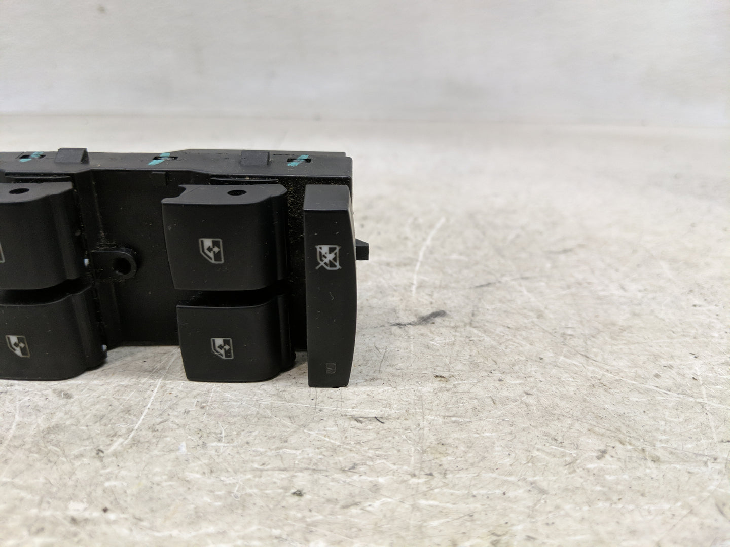 2010-2017 Chevrolet Equinox Master Power Window Switch Replacement Driver Side Left Fits OEM Used Auto Parts - Oemusedautopa
