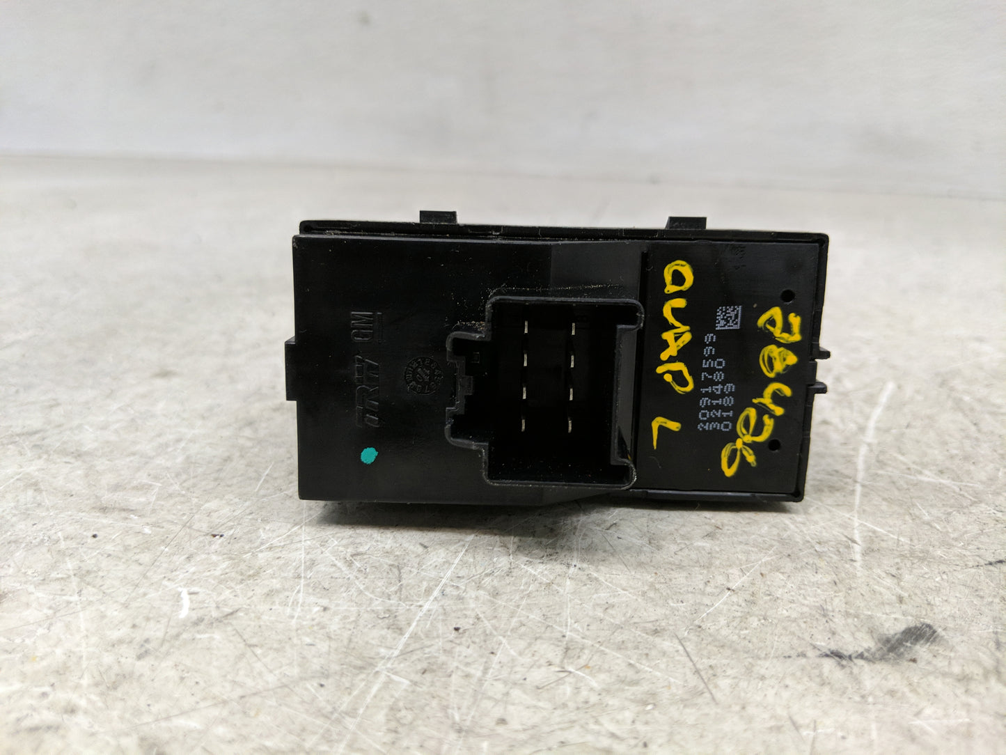 2010-2017 Chevrolet Equinox Master Power Window Switch Replacement Driver Side Left Fits OEM Used Auto Parts - Oemusedautopa