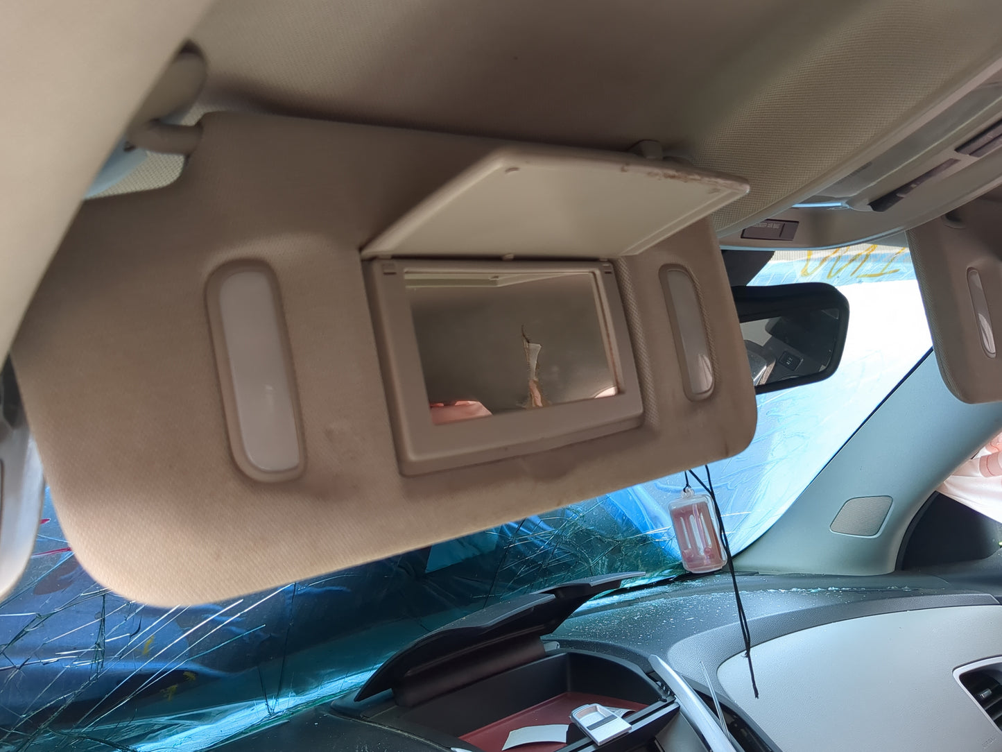 2010-2017 Chevrolet Equinox Sun Visor Shade Replacement Driver Left Mirror Fits Fits 2010 2011 2012 2013 2014 2015 2016 2017