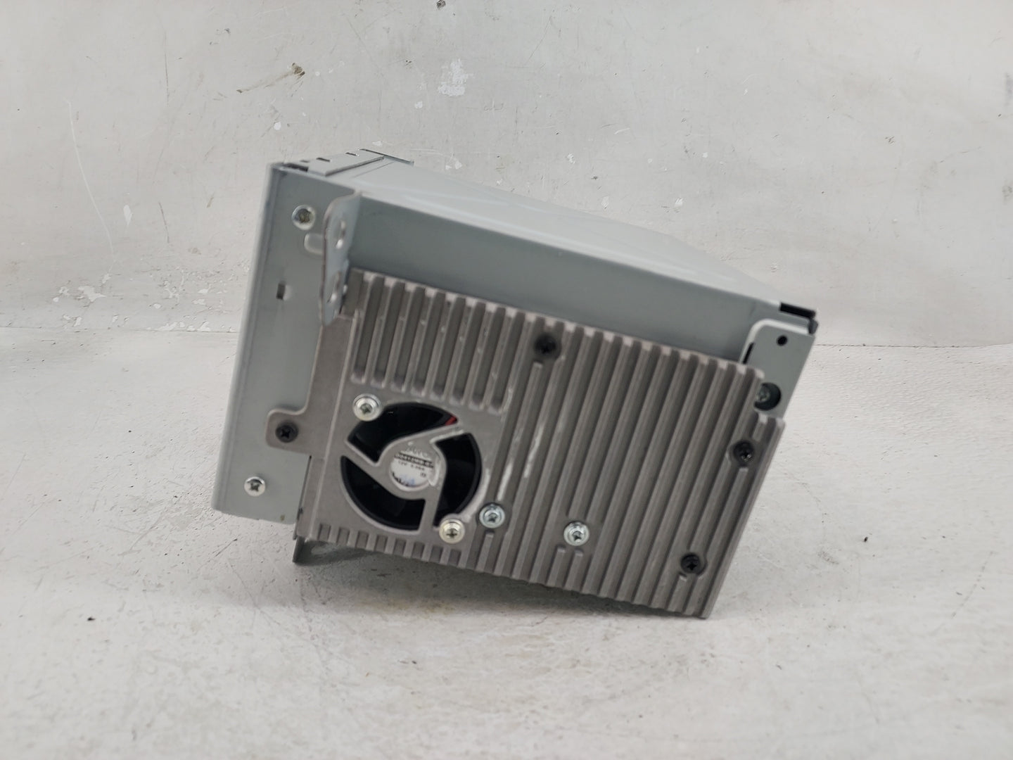 2011-2012 Chevrolet Equinox Radio AM FM Cd Player Receiver Replacement Fits Fits 2010 2011 2012 OEM Used Auto Parts - Oemuse