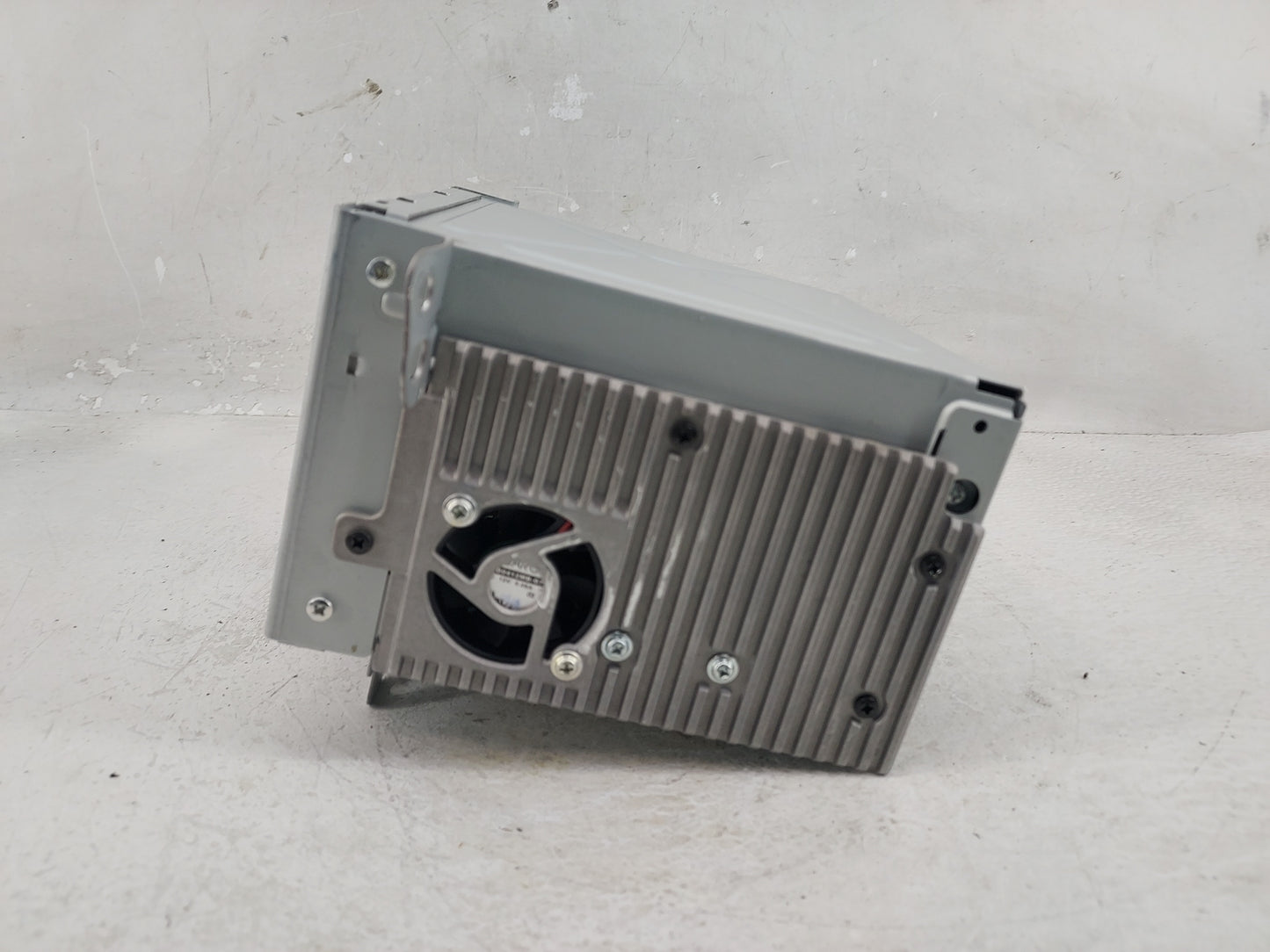 2011-2012 Chevrolet Equinox Radio AM FM Cd Player Receiver Replacement Fits Fits 2010 2011 2012 OEM Used Auto Parts - Oemuse