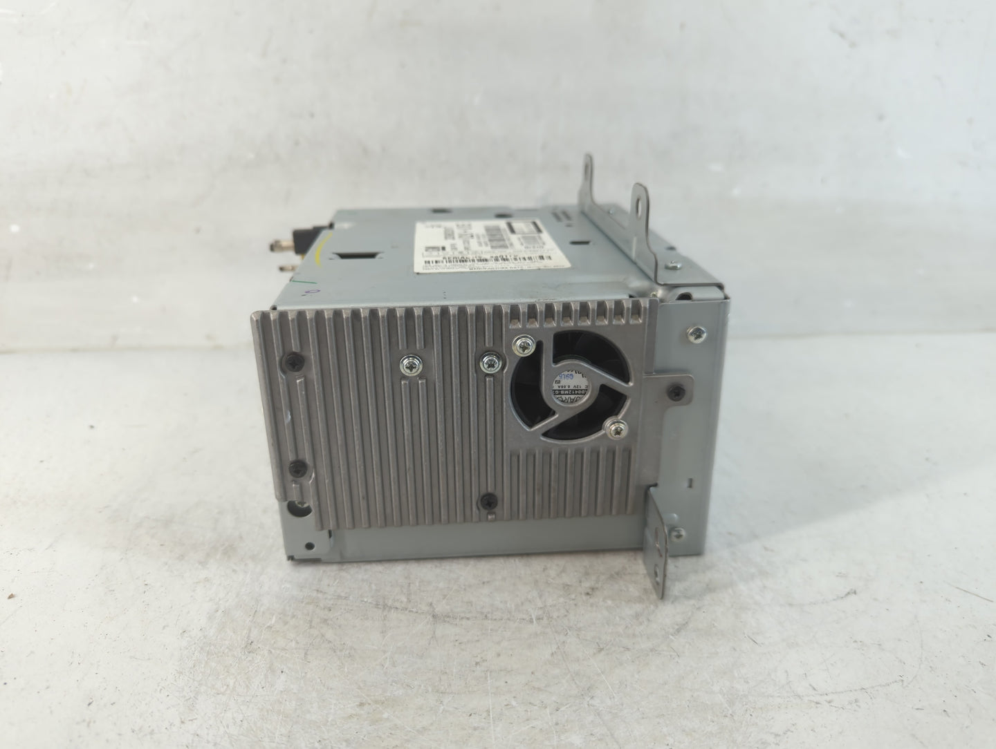 2011-2012 Chevrolet Equinox Radio AM FM Cd Player Receiver Replacement P/N:20983517 Fits Fits 2010 2011 2012 OEM Used Auto P