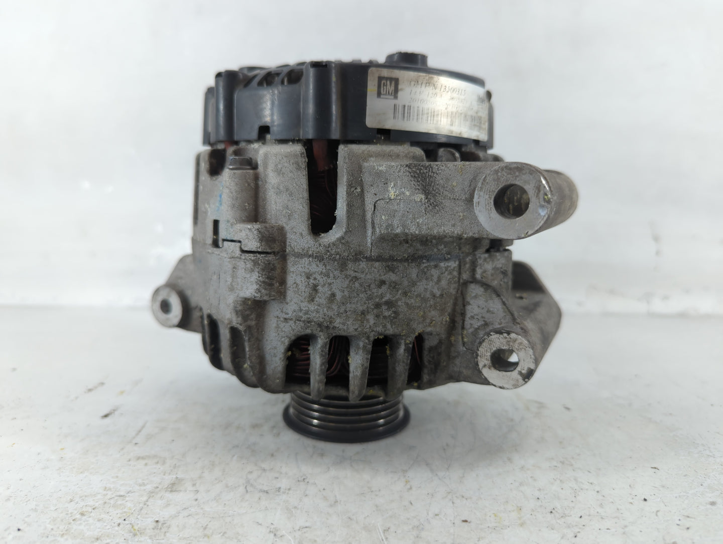 2010-2017 Chevrolet Equinox Alternator Replacement Generator Charging Assembly Engine OEM P/N:13500315 Fits OEM Used Auto Pa