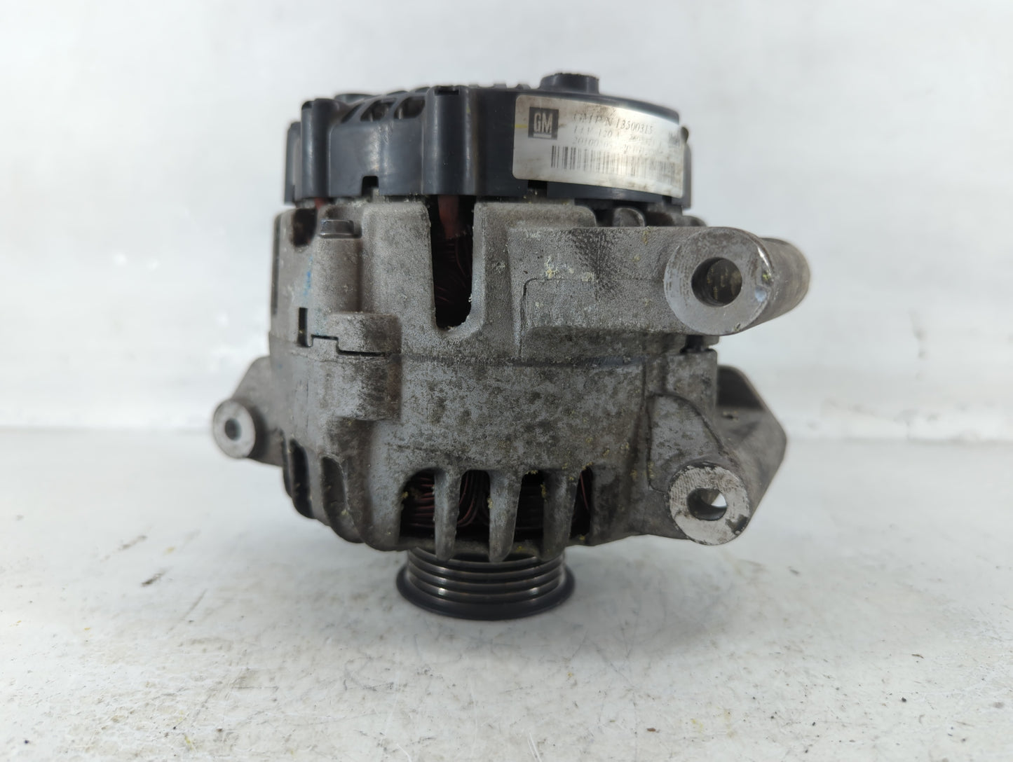 2010-2017 Chevrolet Equinox Alternator Replacement Generator Charging Assembly Engine OEM P/N:13500315 Fits OEM Used Auto Pa