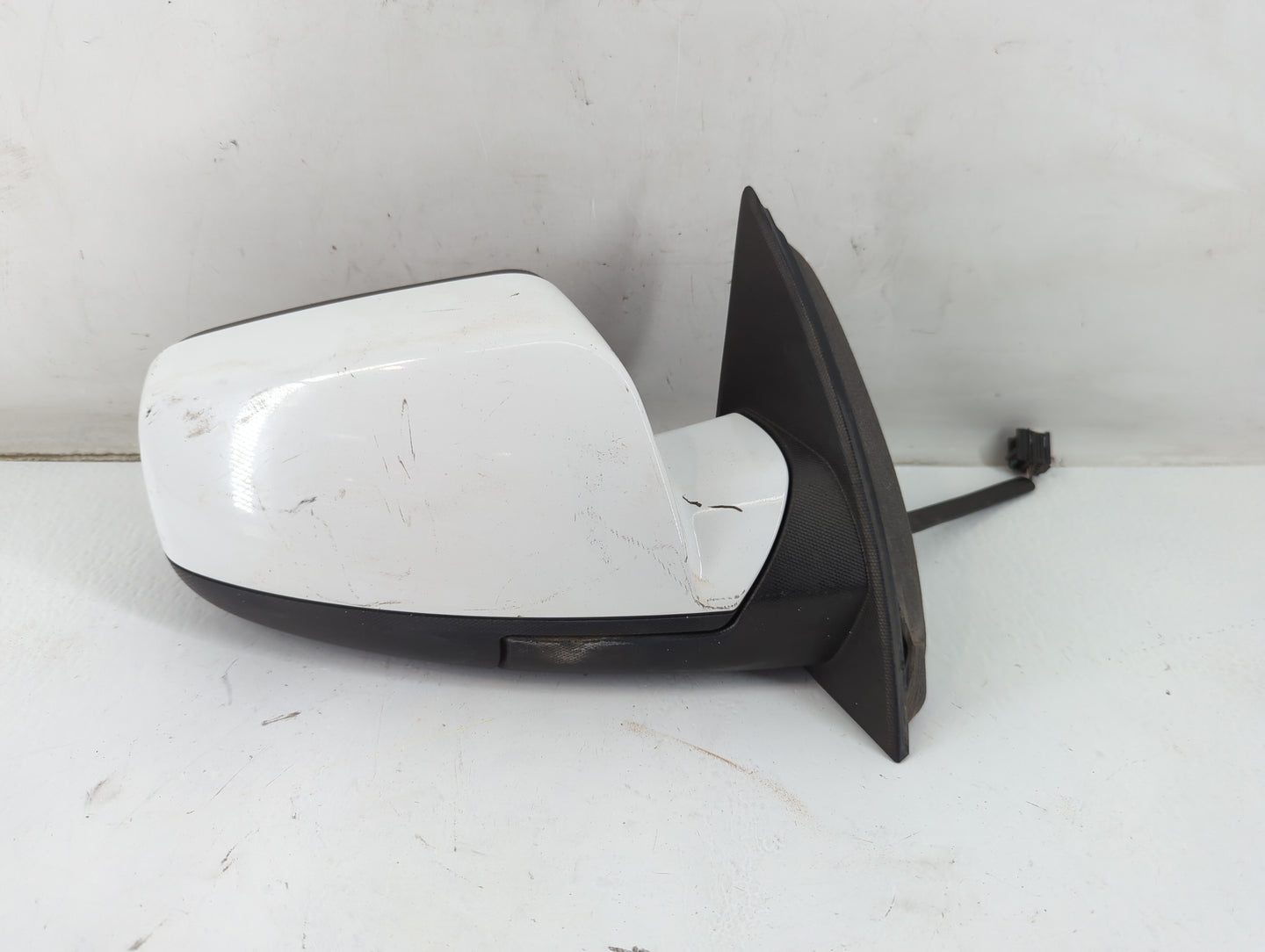 2010-2011 Chevrolet Equinox Passenger Side View Mirror - Right Door Mirror OEM Used - Oemusedautoparts1.com