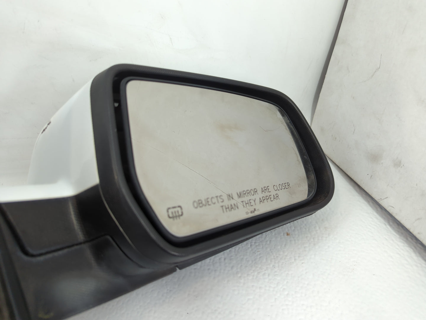 2010-2011 Chevrolet Equinox Passenger Side View Mirror - Right Door Mirror OEM Used - Oemusedautoparts1.com