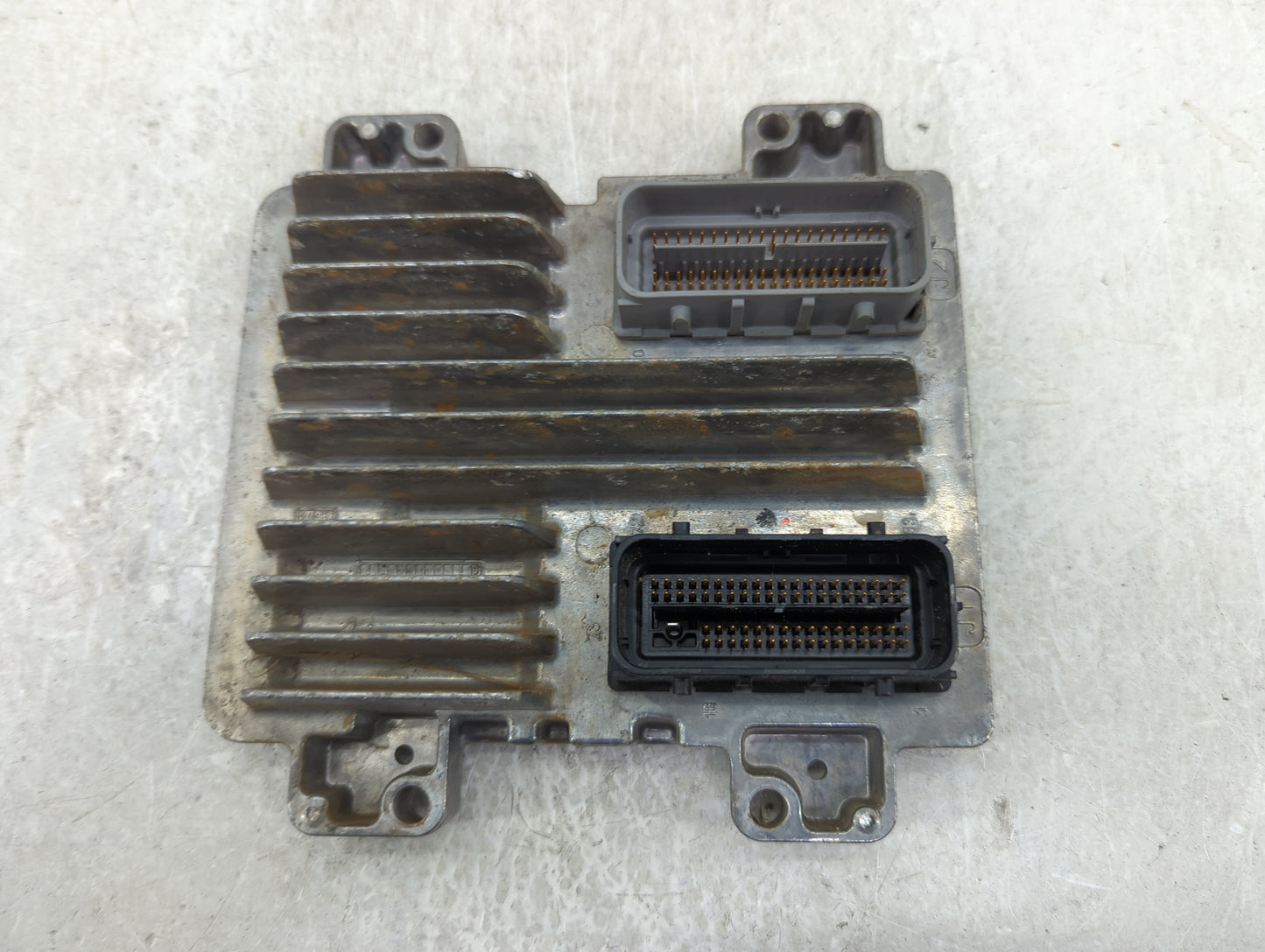 2011 Chevrolet Exp2500 PCM Engine Control Computer ECU ECM PCU OEM P/N:12639900 12633238 Fits OEM Used Auto Parts - Oemuseda