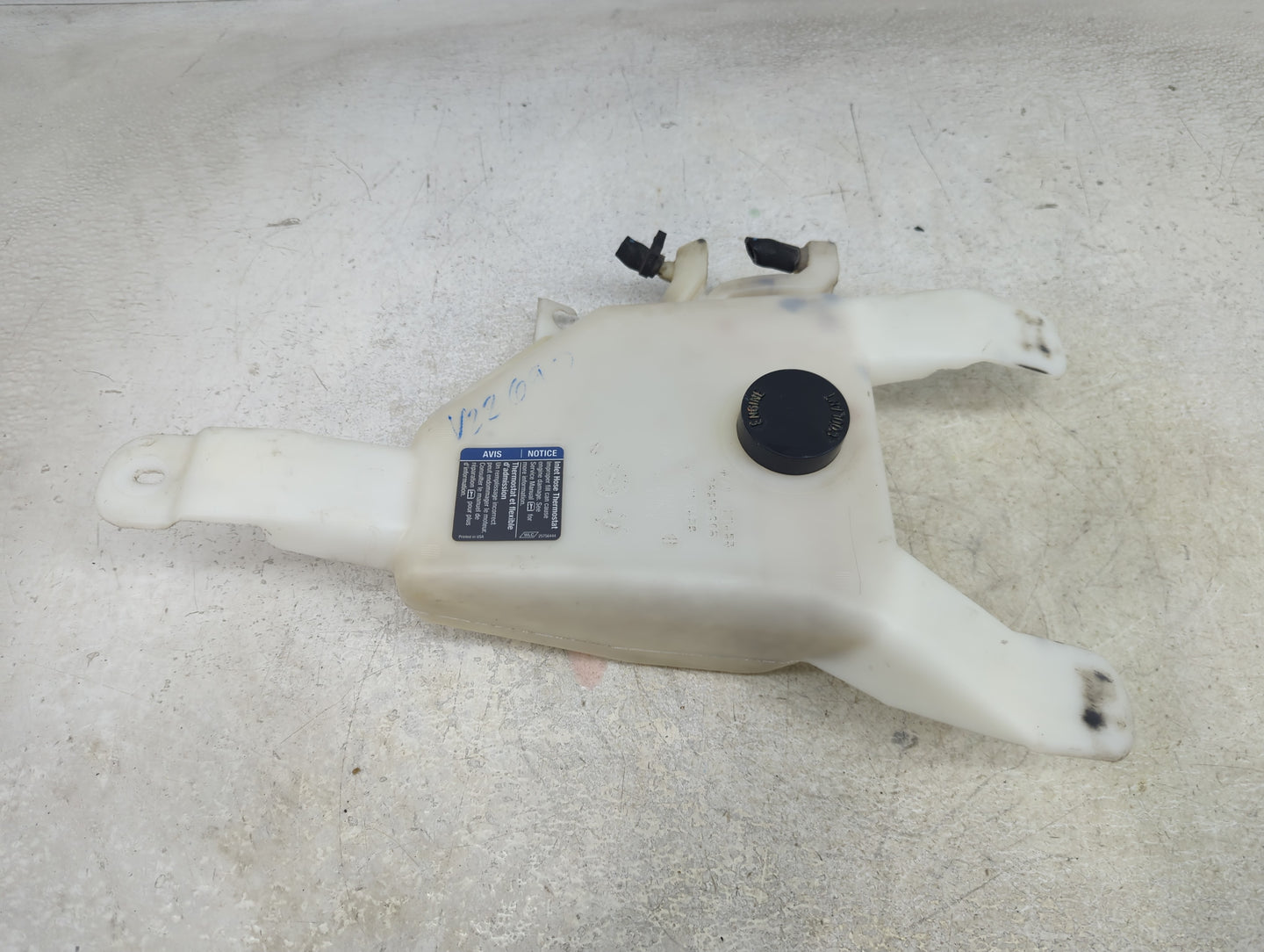 2003 Express 2500 Radiator Coolant Overflow Expansion Tank Bottle - Oemusedautoparts1.com