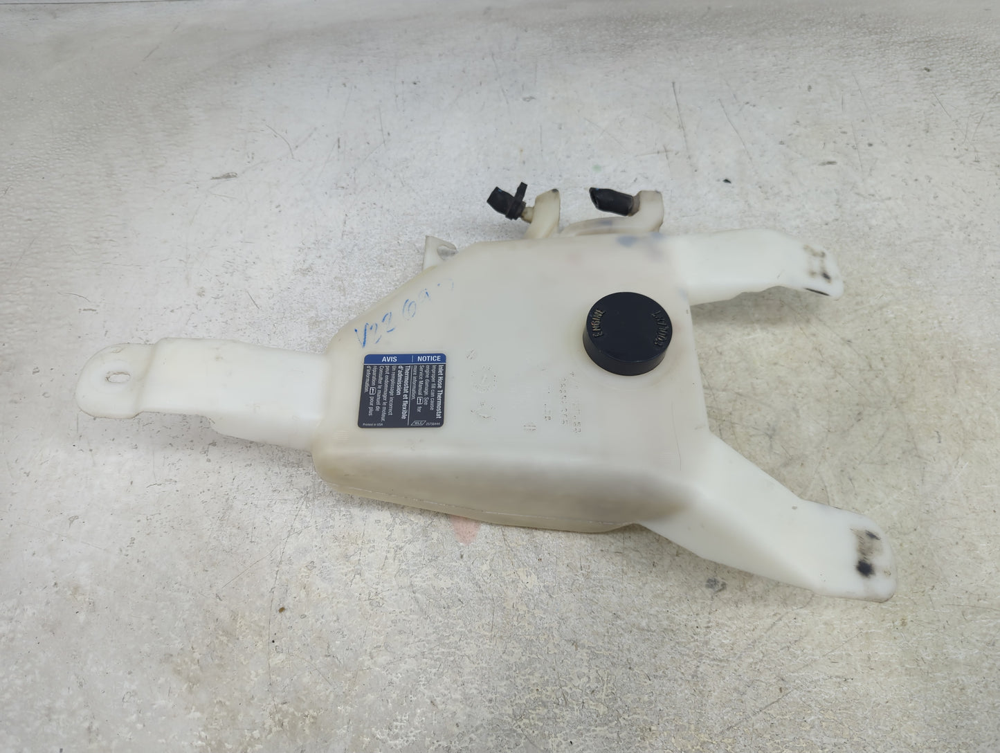 2003 Express 2500 Radiator Coolant Overflow Expansion Tank Bottle - Oemusedautoparts1.com