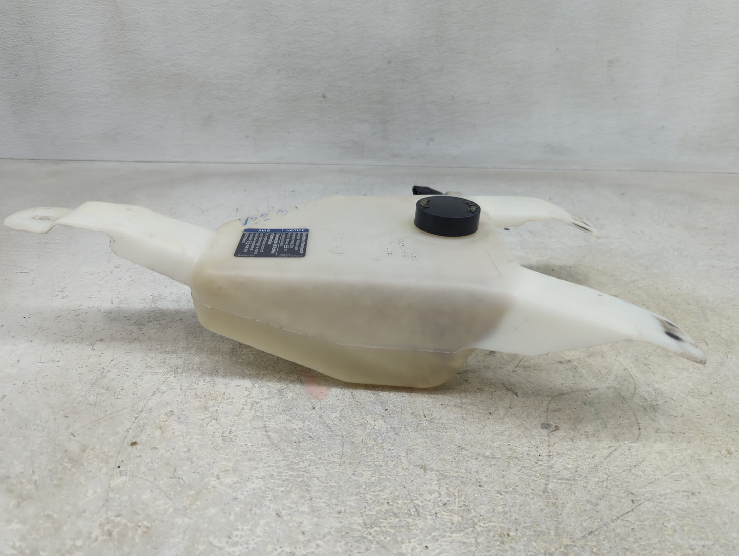 2003 Express 2500 Radiator Coolant Overflow Expansion Tank Bottle - Oemusedautoparts1.com
