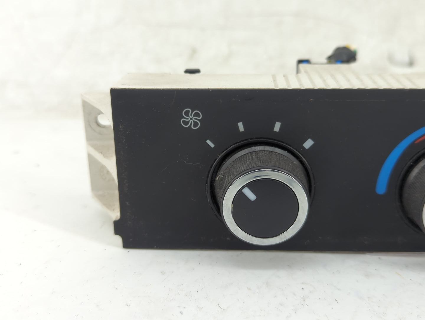 2008-2021 Chevrolet Express 2500 Climate Control Module Temperature AC/Heater Replacement P/N:16202950 Fits OEM Used Auto Pa