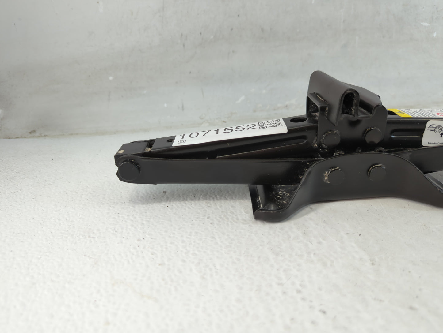 2011 Chevrolet Hhr Spare Scissor Car Jack 1071552 - Oemusedautoparts1.com