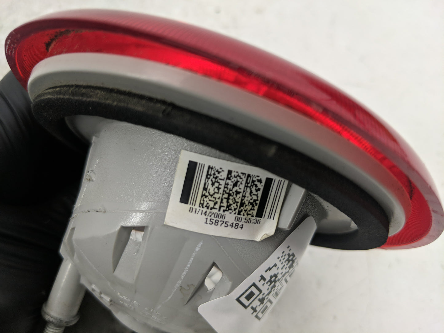2006-2011 Chevrolet Hhr Tail Light Assembly Passenger Right OEM P/N:16532494A Fits Fits 2006 2007 2008 2009 2010 2011 OEM Us