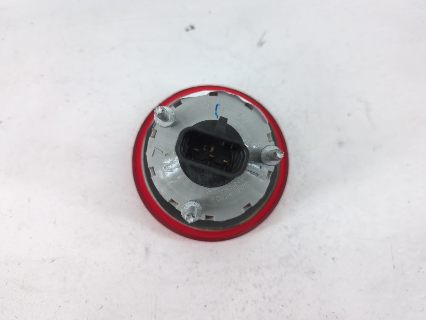 2006-2011 Chevrolet Hhr Tail Light Assembly Driver Left OEM P/N:16532503 Fits Fits 2006 2007 2008 2009 2010 2011 OEM Used Au