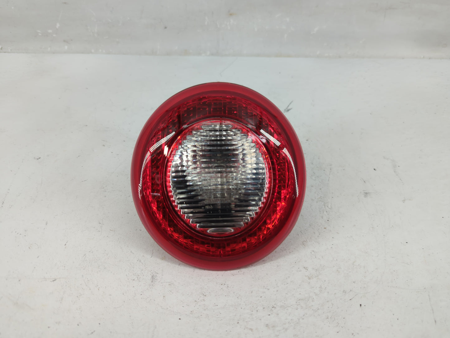 2006-2011 Chevrolet Hhr Tail Light Assembly Driver Left OEM P/N:16532493 A Fits Fits 2006 2007 2008 2009 2010 2011 OEM Used 