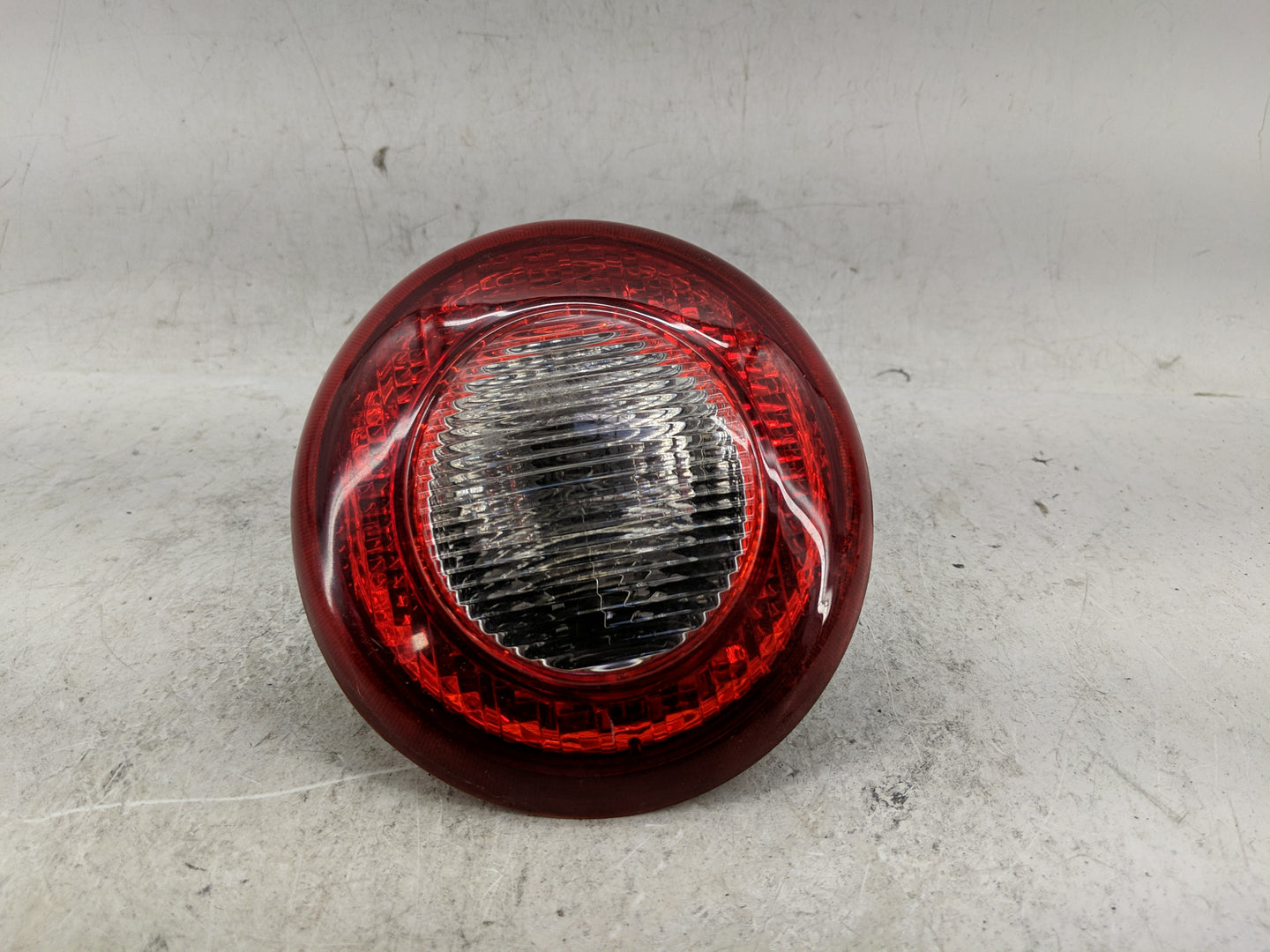 2006-2011 Chevrolet Hhr Tail Light Assembly Passenger Right OEM P/N:16532494 Fits Fits 2006 2007 2008 2009 2010 2011 OEM Use