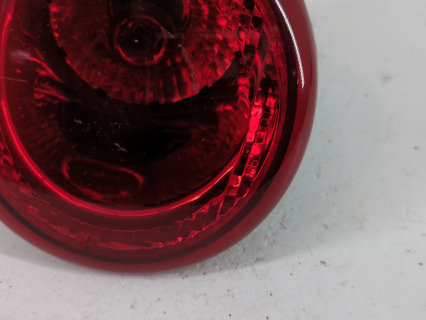 2006-2011 Chevrolet Hhr Tail Light Assembly Passenger Right OEM P/N:25823015 Fits Fits 2006 2007 2008 2009 2010 2011 OEM Use