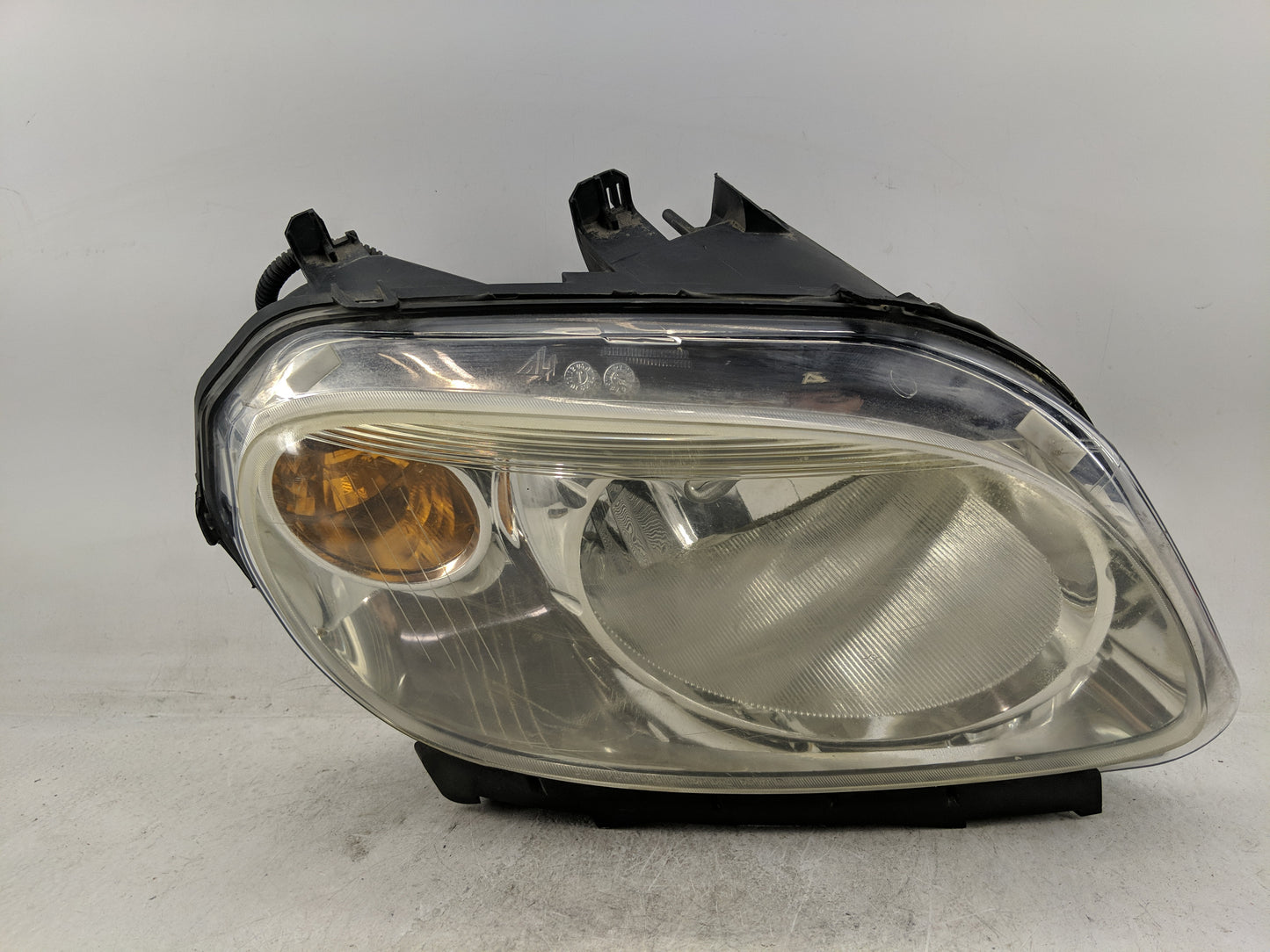 2006-2011 Chevrolet Hhr Passenger Right Oem Head Light Headlight Lamp - Oemusedautoparts1.com
