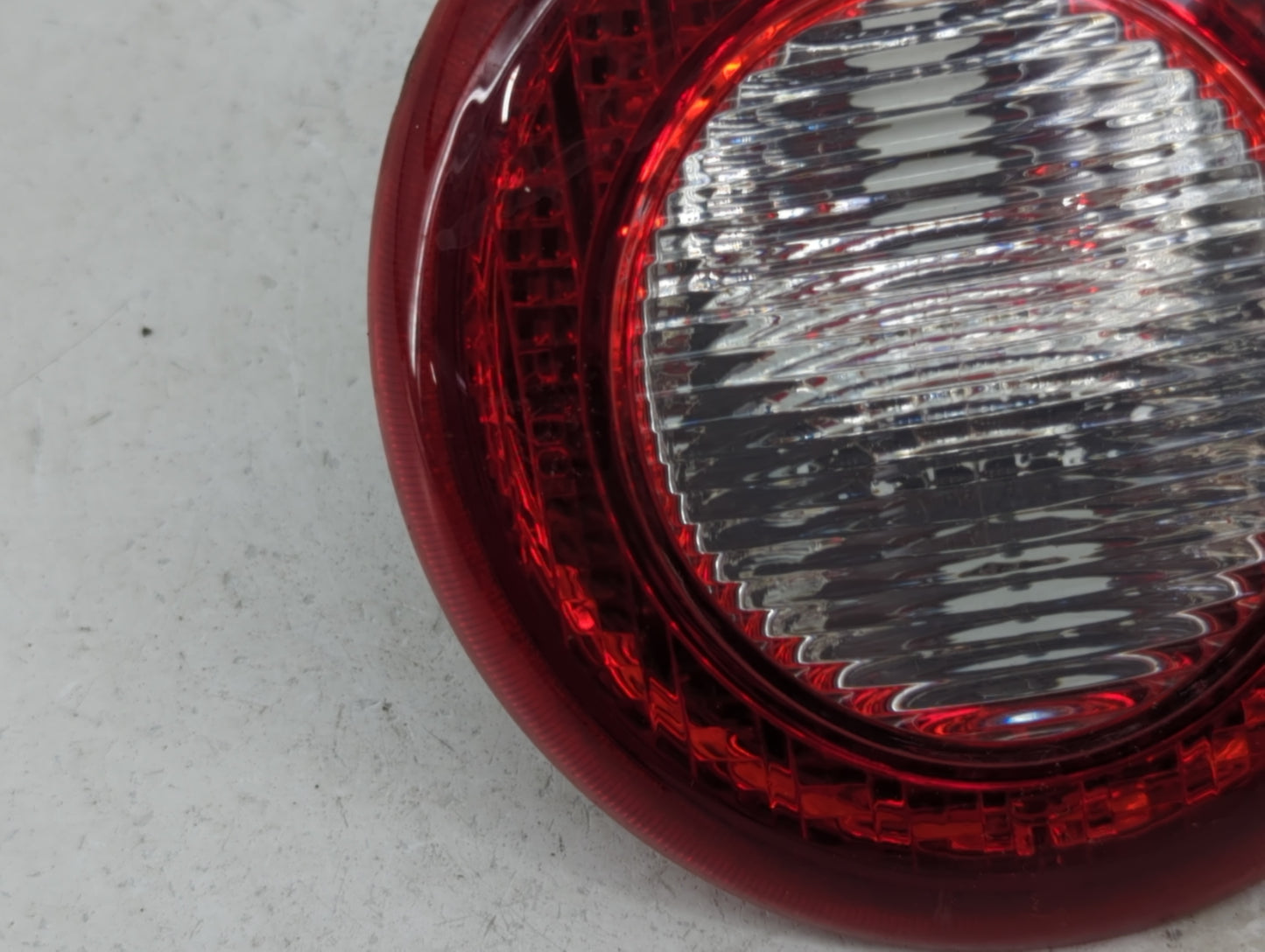 2006-2011 Chevrolet Hhr Tail Light Assembly Driver Left OEM P/N:16532493 A Fits Fits 2006 2007 2008 2009 2010 2011 OEM Used 