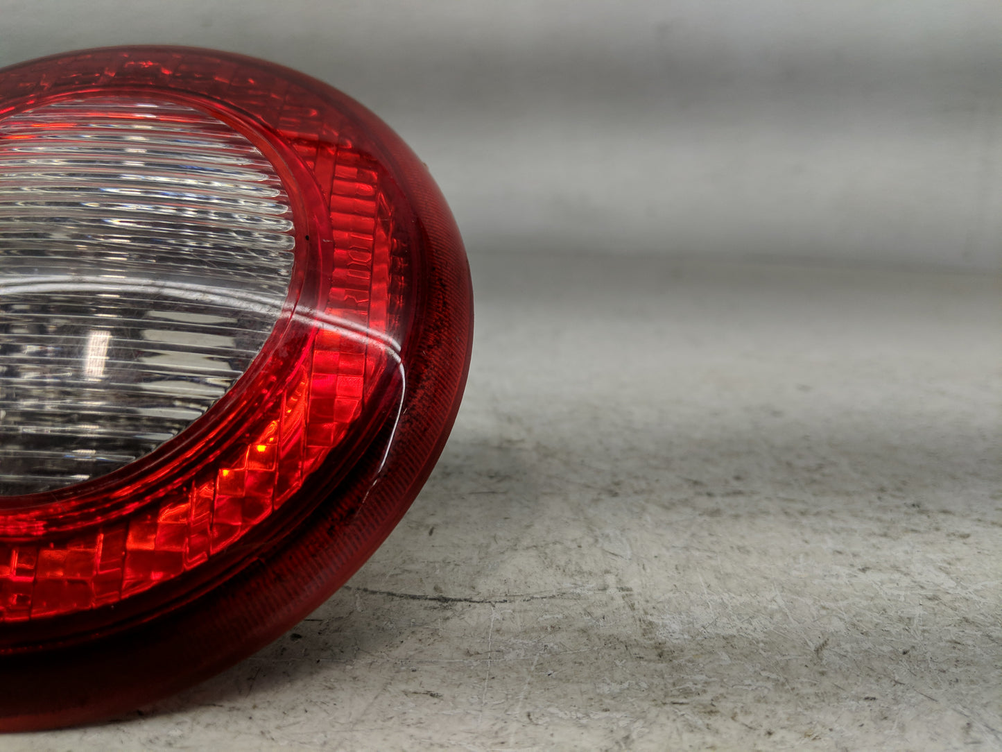 2006-2011 Chevrolet Hhr Tail Light Assembly Passenger Right OEM P/N:16532494 A Fits Fits 2006 2007 2008 2009 2010 2011 OEM U