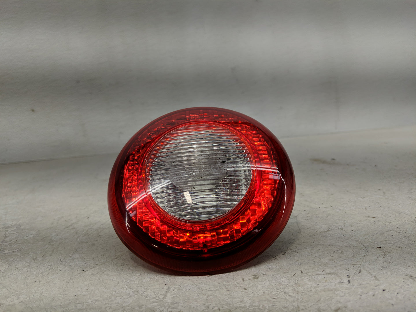 2006-2011 Chevrolet Hhr Tail Light Assembly Passenger Right OEM Fits Fits 2006 2007 2008 2009 2010 2011 OEM Used Auto Parts 