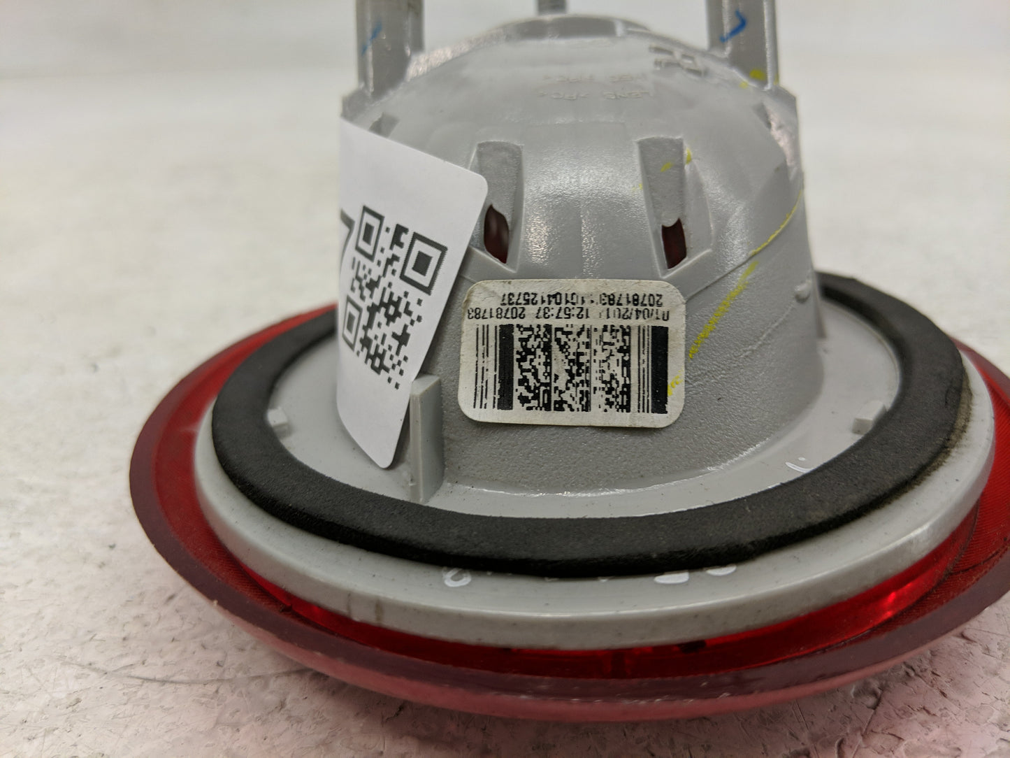 2006-2011 Chevrolet Hhr Tail Light Assembly Passenger Right OEM Fits Fits 2006 2007 2008 2009 2010 2011 OEM Used Auto Parts 