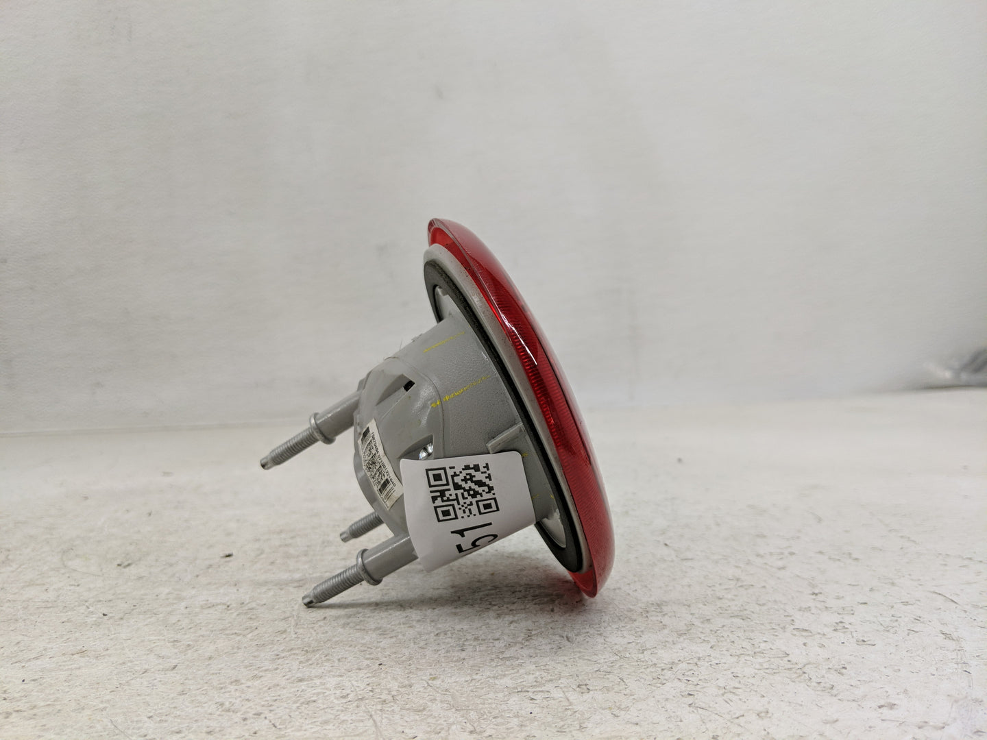 2006-2011 Chevrolet Hhr Tail Light Assembly Passenger Right OEM P/N:15875484 Fits Fits 2006 2007 2008 2009 2010 2011 OEM Use