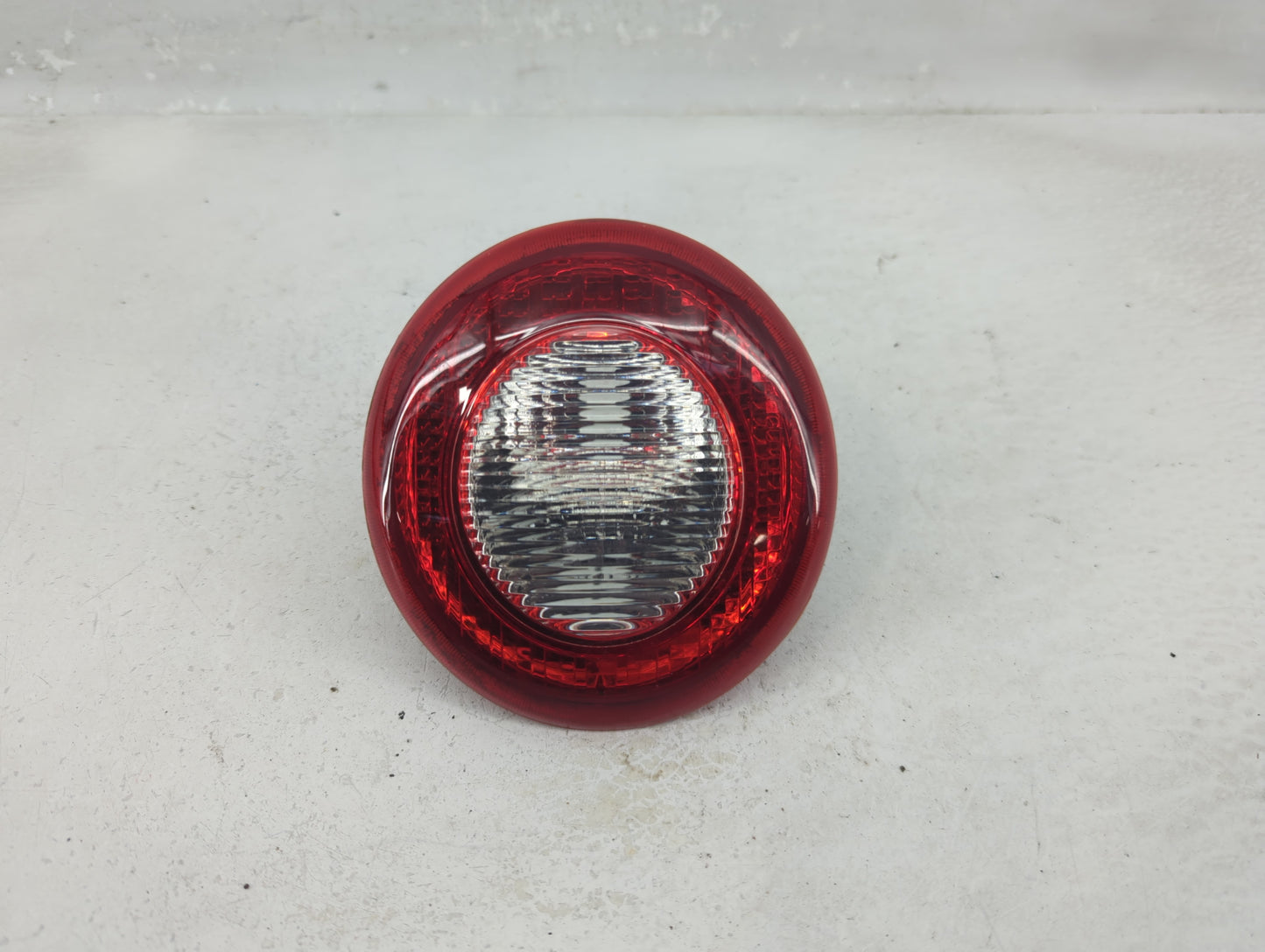 2006-2011 Chevrolet Hhr Tail Light Assembly Driver Left OEM P/N:16532493 A Fits Fits 2006 2007 2008 2009 2010 2011 OEM Used 