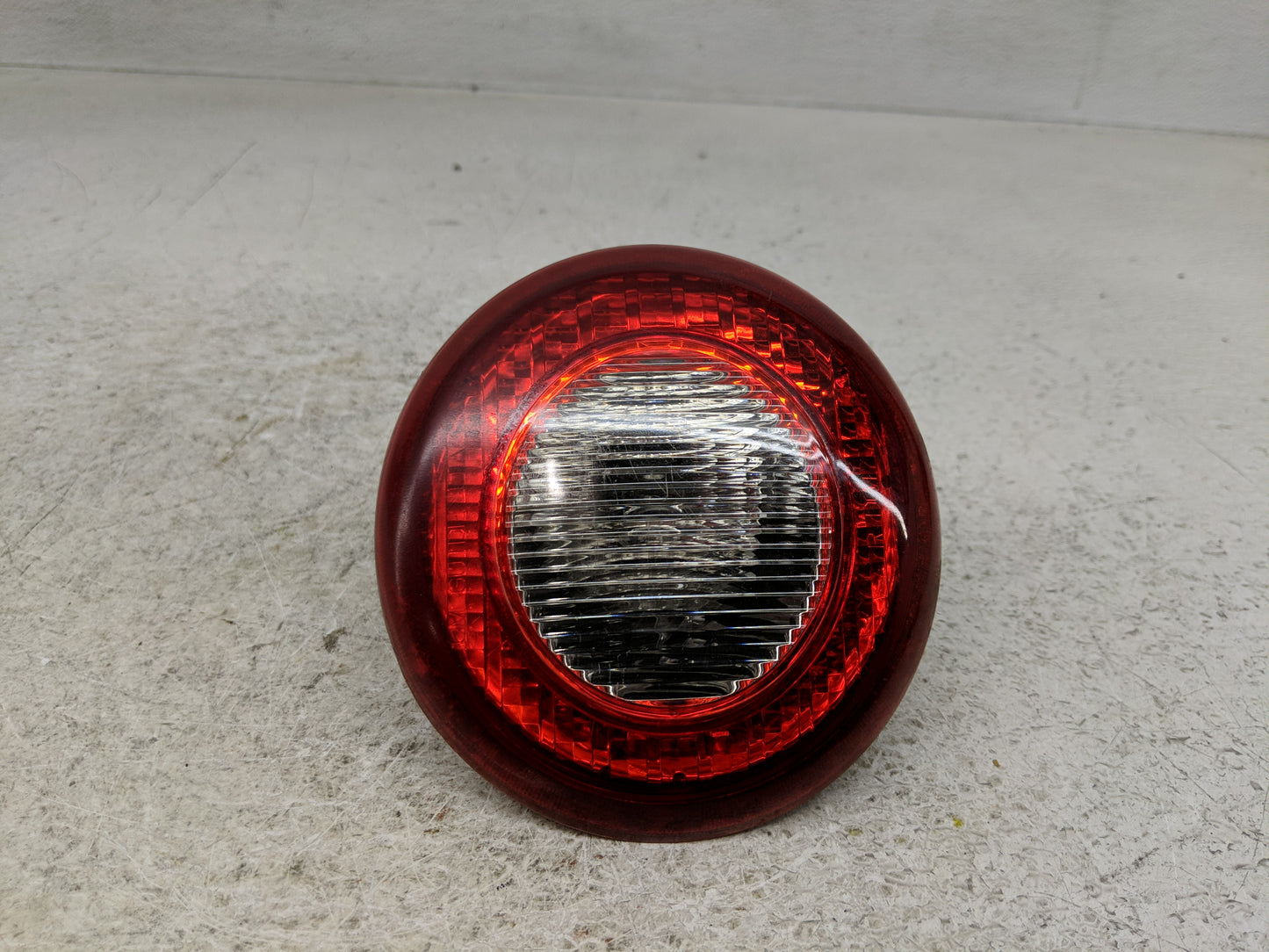 2006-2011 Chevrolet Hhr Tail Light Assembly Passenger Right OEM Fits Fits 2006 2007 2008 2009 2010 2011 OEM Used Auto Parts 