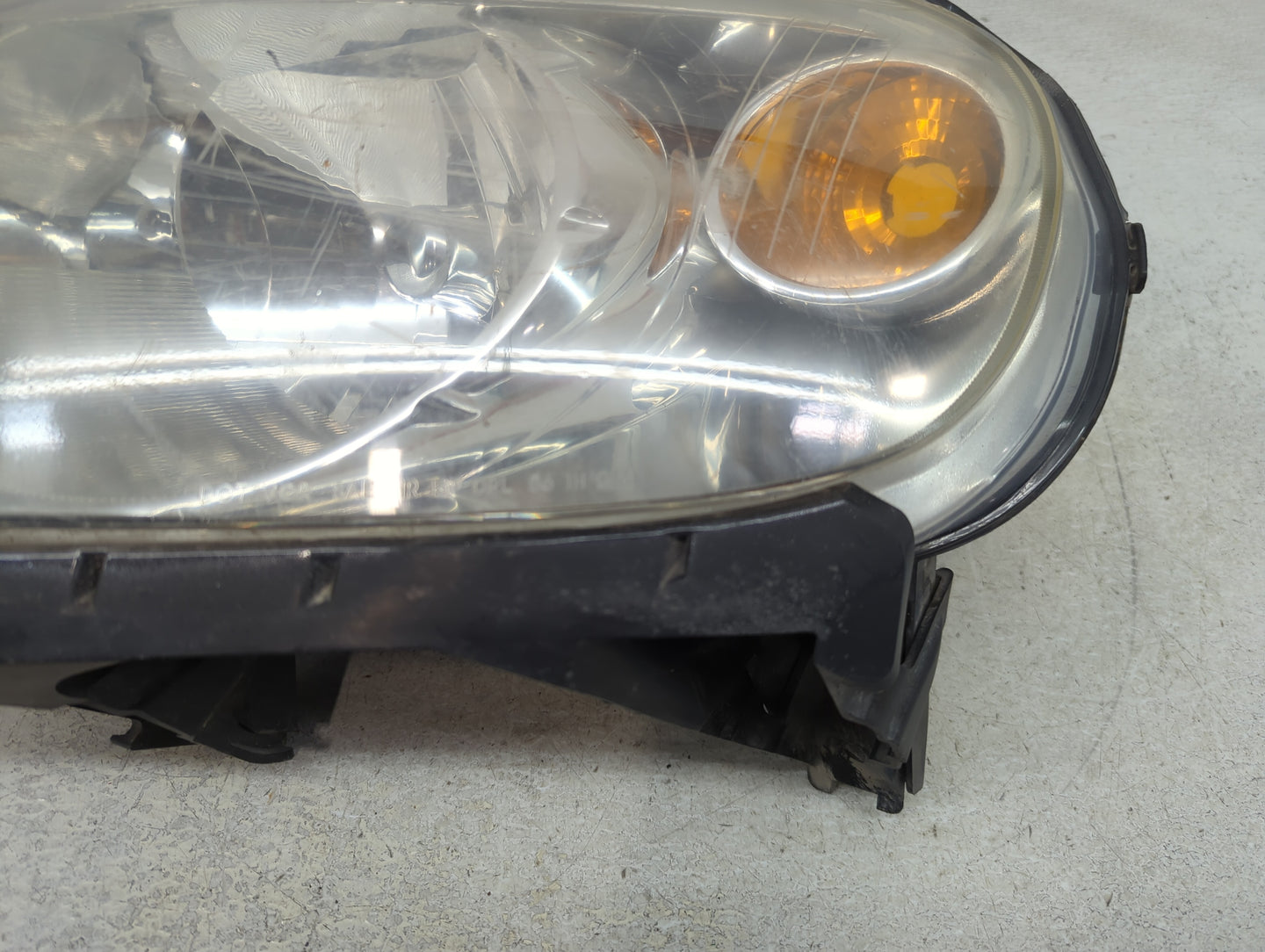 2006-2011 Chevrolet Hhr Driver Left Oem Head Light Headlight Lamp - Oemusedautoparts1.com
