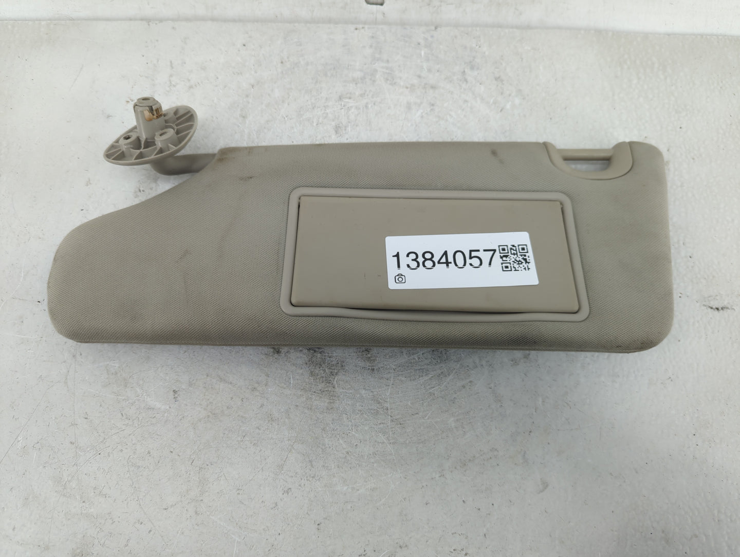 2006-2011 Chevrolet Hhr Sun Visor Shade Replacement Driver Left Mirror Fits Fits 2006 2007 2008 2009 2010 2011 OEM Used Auto