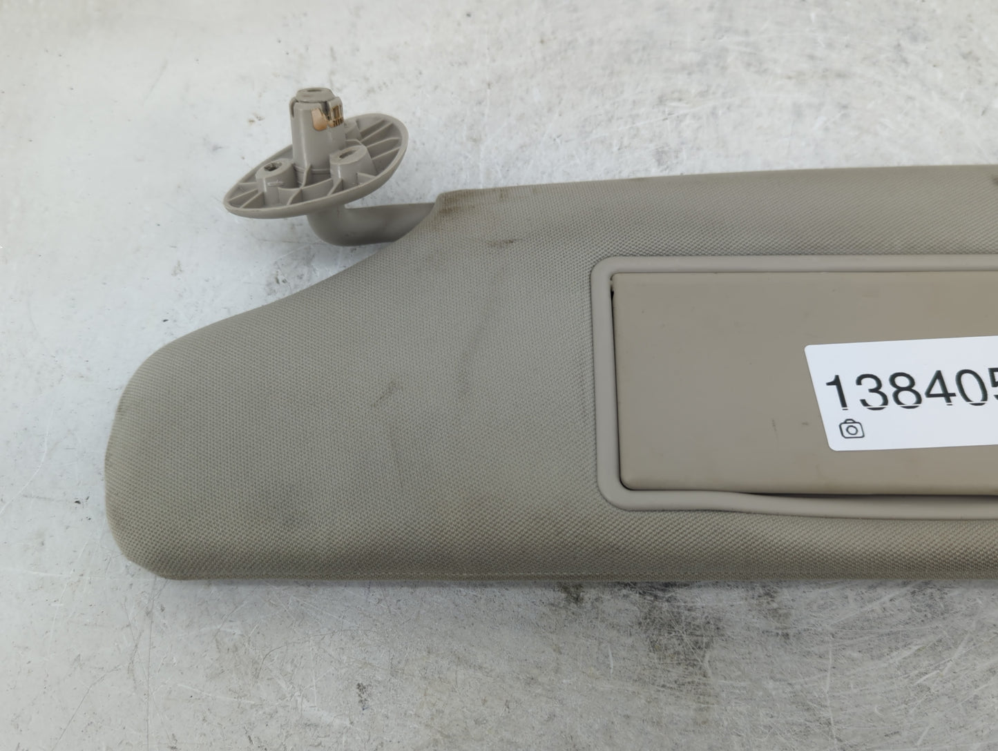 2006-2011 Chevrolet Hhr Sun Visor Shade Replacement Driver Left Mirror Fits Fits 2006 2007 2008 2009 2010 2011 OEM Used Auto