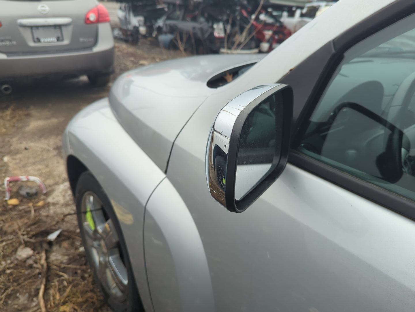 2006-2011 Chevrolet Hhr Driver Side View Mirror - Left Door Mirror OEM Used - Oemusedautoparts1.com