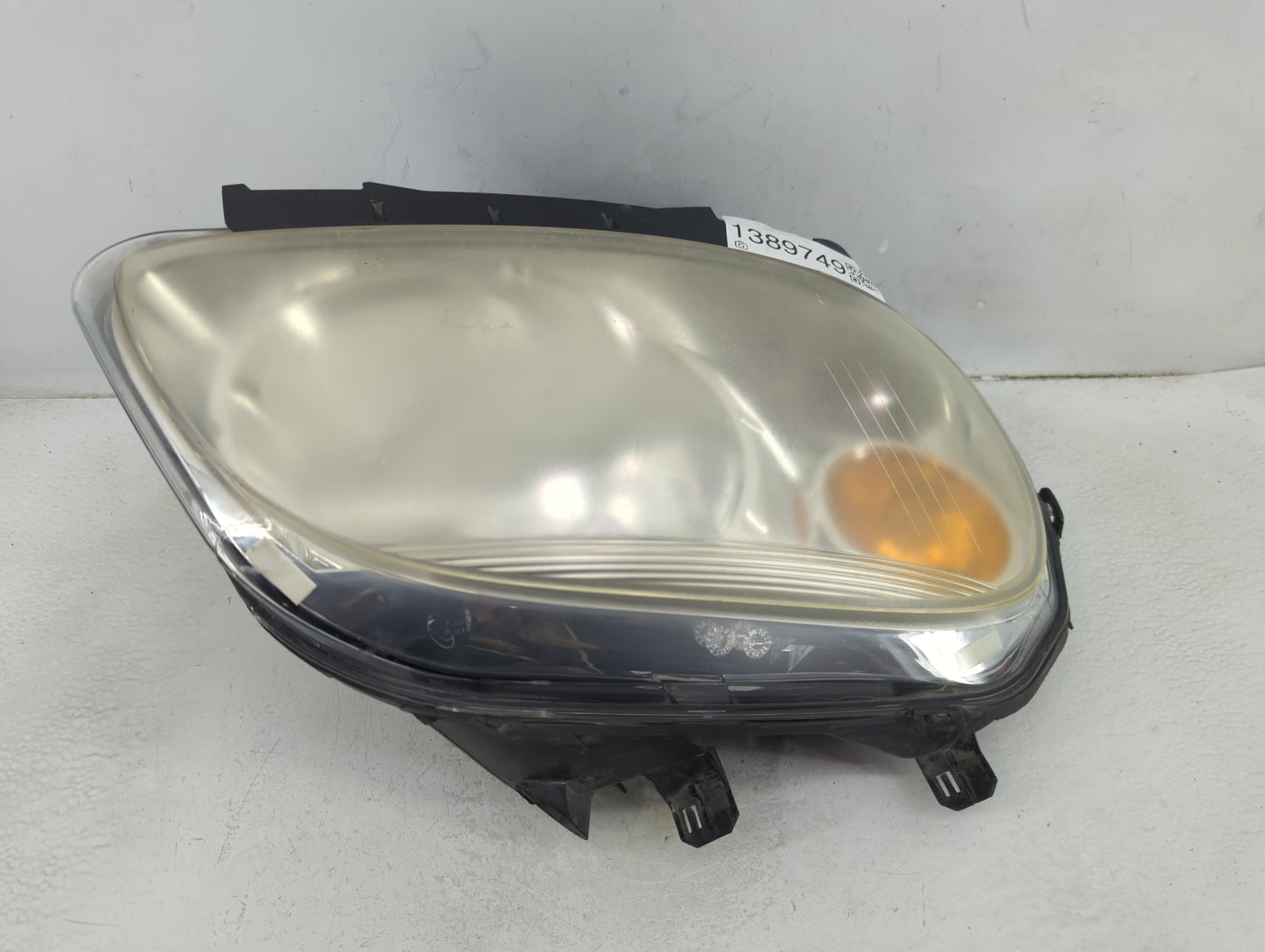 2006-2011 Chevrolet Hhr Passenger Right Oem Head Light Headlight Lamp - Oemusedautoparts1.com