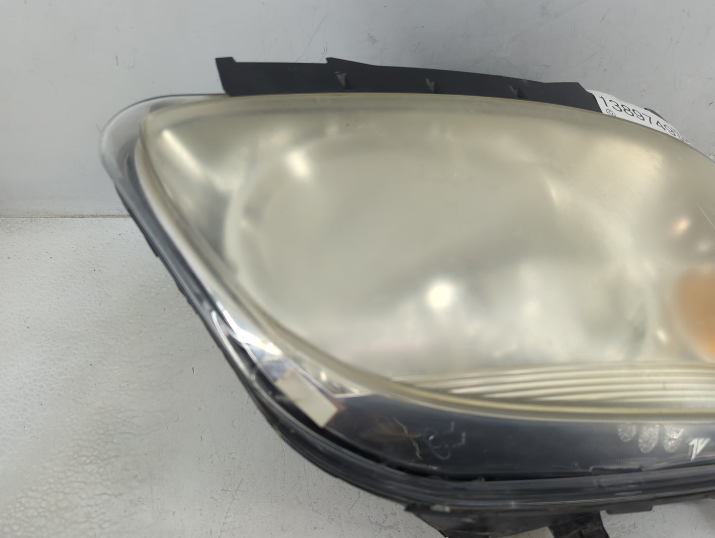 2006-2011 Chevrolet Hhr Passenger Right Oem Head Light Headlight Lamp - Oemusedautoparts1.com