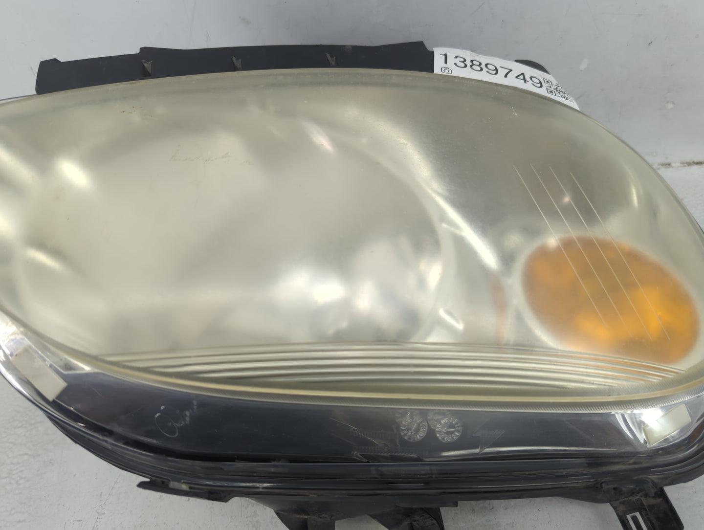 2006-2011 Chevrolet Hhr Passenger Right Oem Head Light Headlight Lamp - Oemusedautoparts1.com