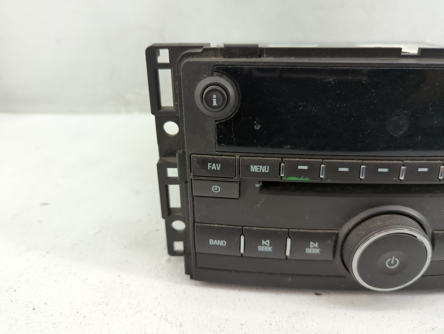 2009-2011 Chevrolet Hhr Radio AM FM Cd Player Receiver Replacement P/N:25833530 Fits Fits 2009 2010 2011 OEM Used Auto Parts
