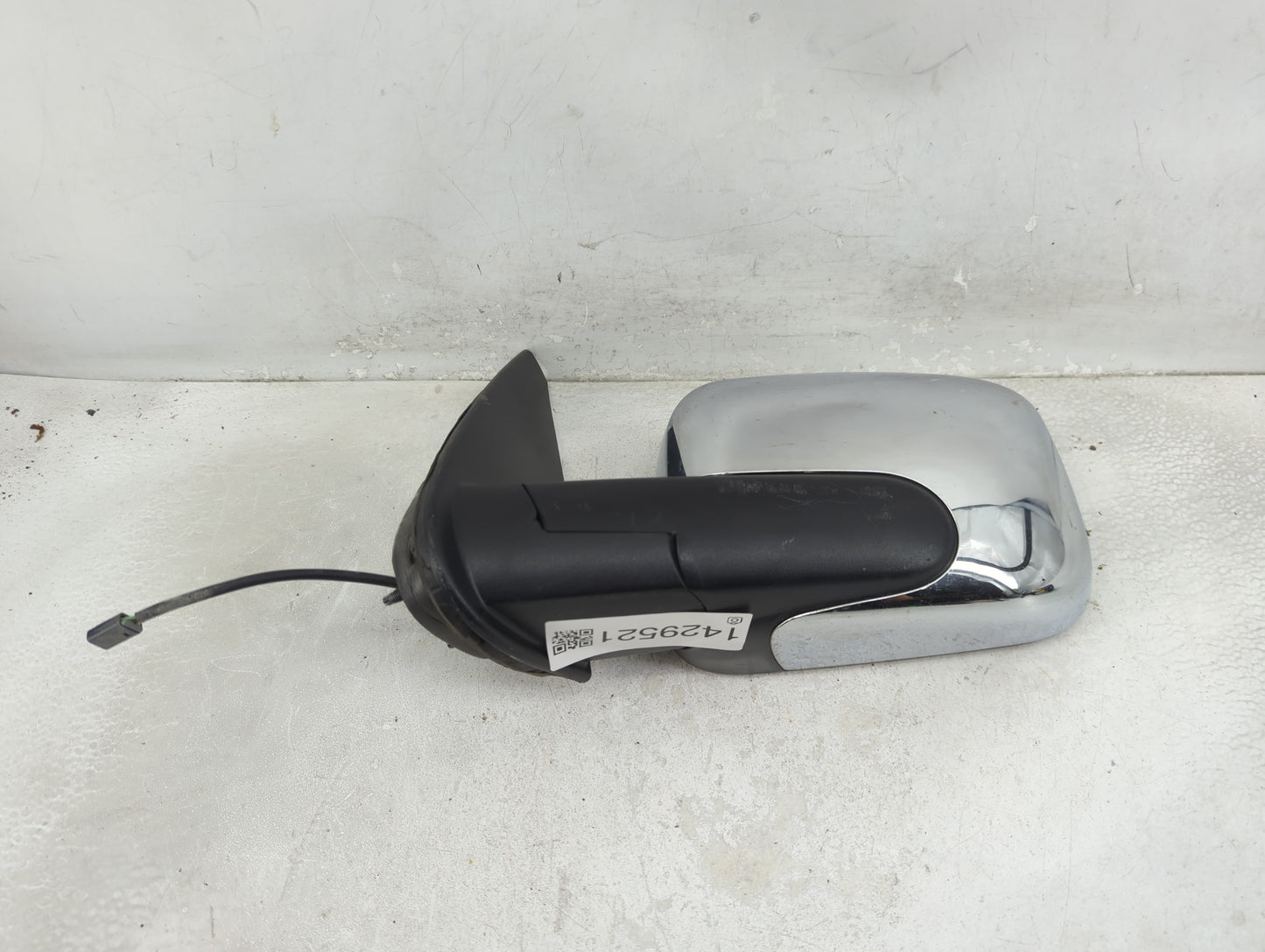 2006-2011 Chevrolet Hhr Driver Left Side View Power Door Mirror Chrome - Oemusedautoparts1.com