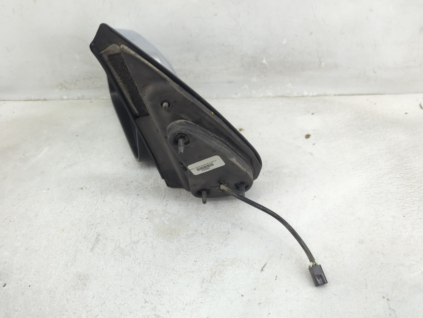 2006-2011 Chevrolet Hhr Driver Left Side View Power Door Mirror Chrome - Oemusedautoparts1.com