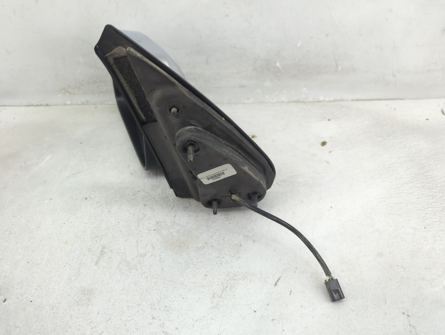 2006-2011 Chevrolet Hhr Driver Left Side View Power Door Mirror Chrome - Oemusedautoparts1.com