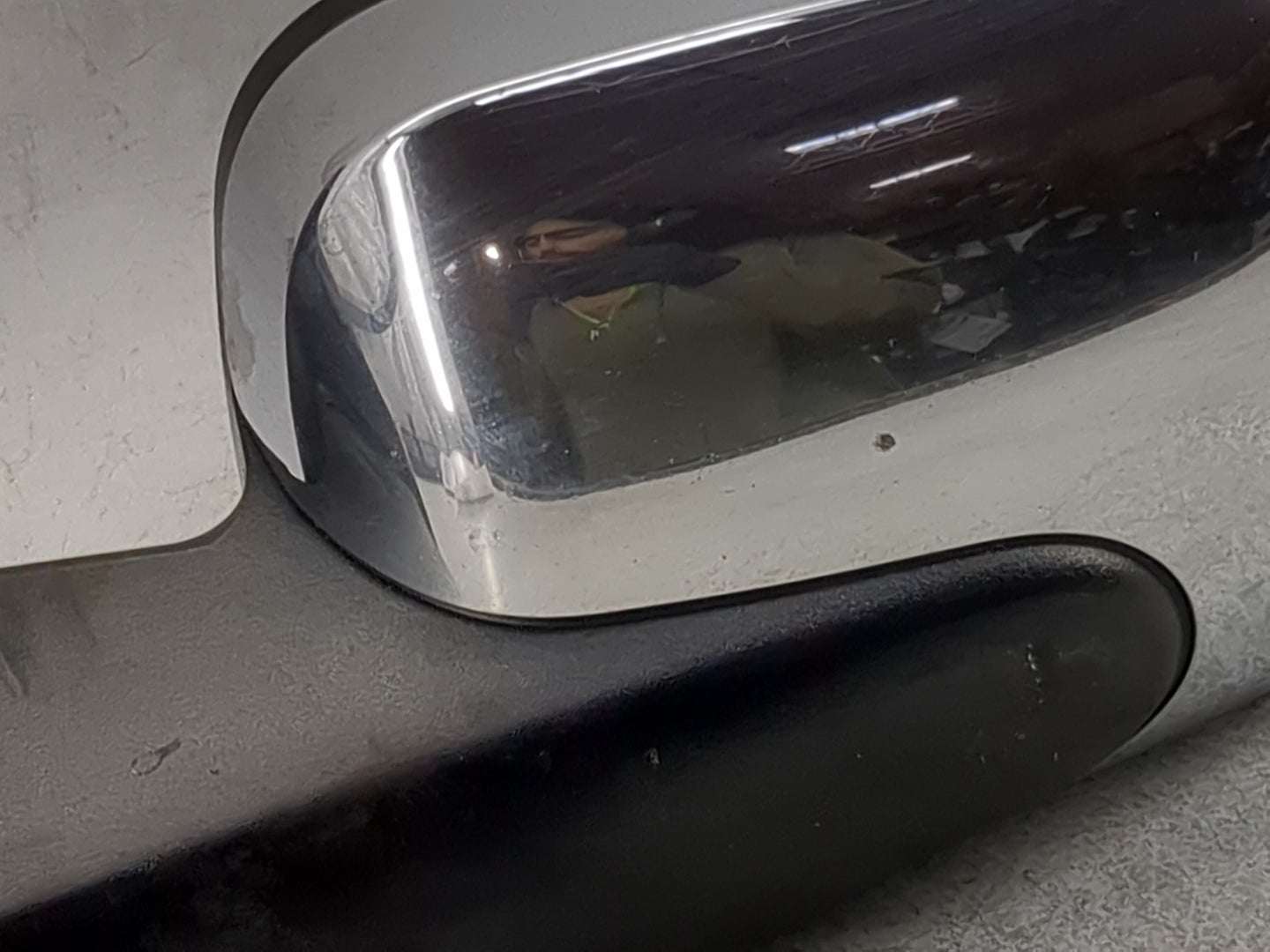 2006-2011 Chevrolet Hhr Driver Side View Mirror - Left Door Mirror OEM Used - Oemusedautoparts1.com