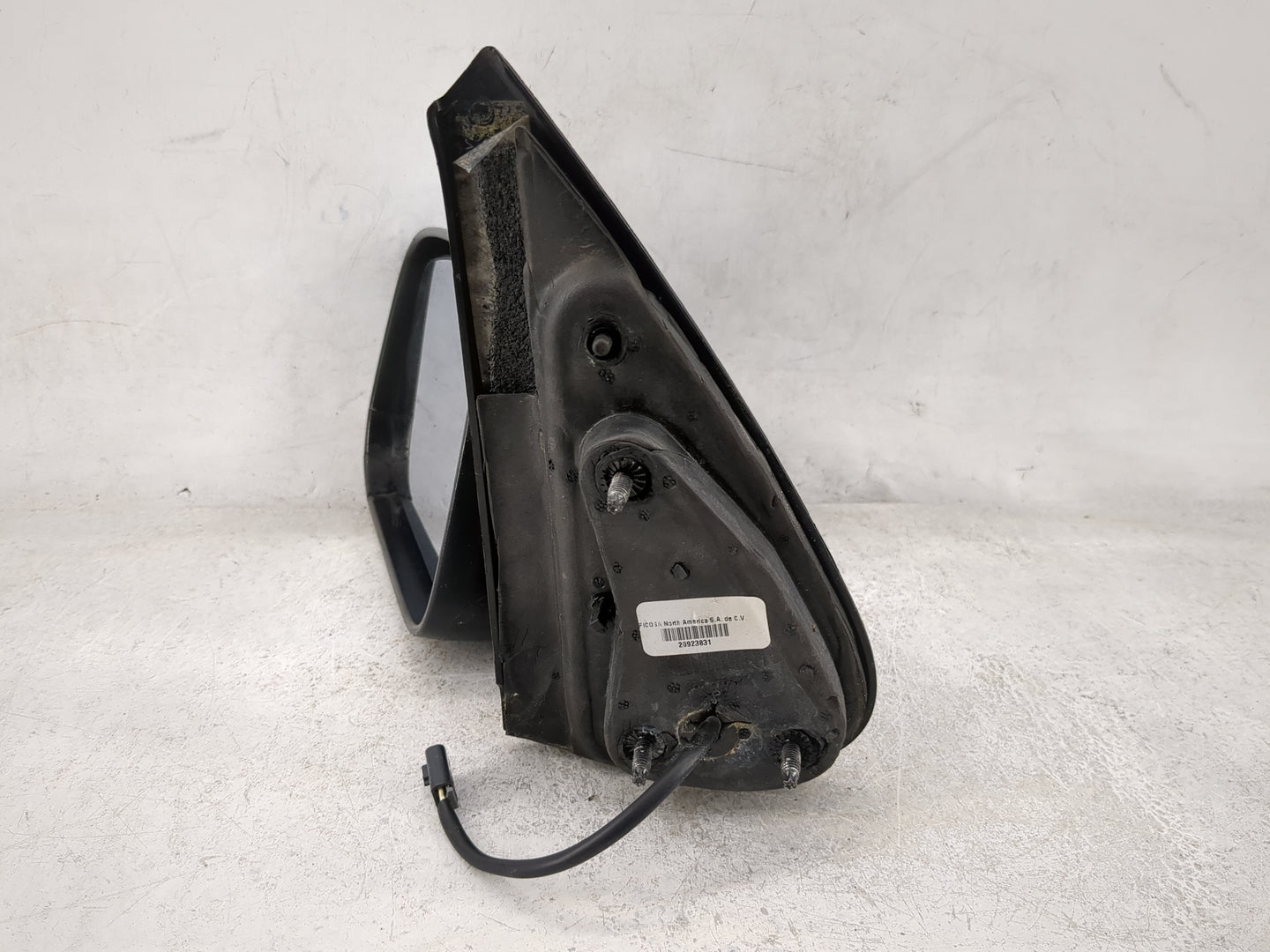2006-2011 Chevrolet Hhr Driver Side View Mirror - Left Door Mirror OEM Used - Oemusedautoparts1.com