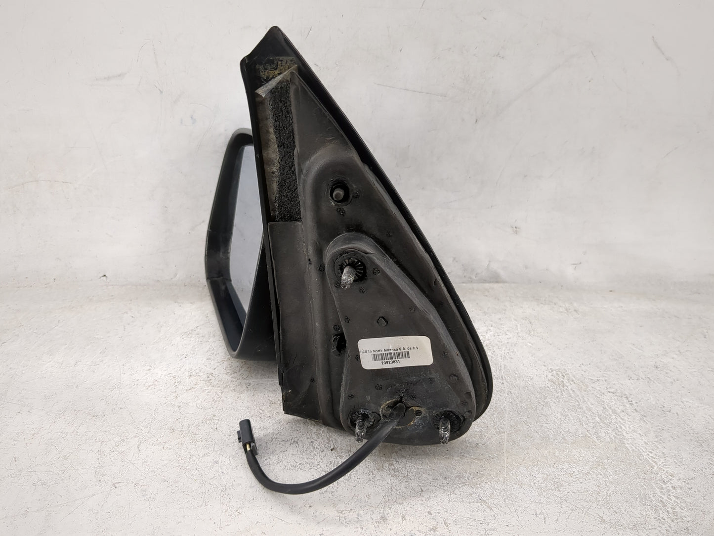 2006-2011 Chevrolet Hhr Driver Side View Mirror - Left Door Mirror OEM Used - Oemusedautoparts1.com