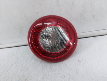 2006-2011 Chevrolet Hhr Tail Light Assembly Driver Left OEM P/N:2586381 Fits Fits 2006 2007 2008 2009 2010 2011 OEM Used Aut