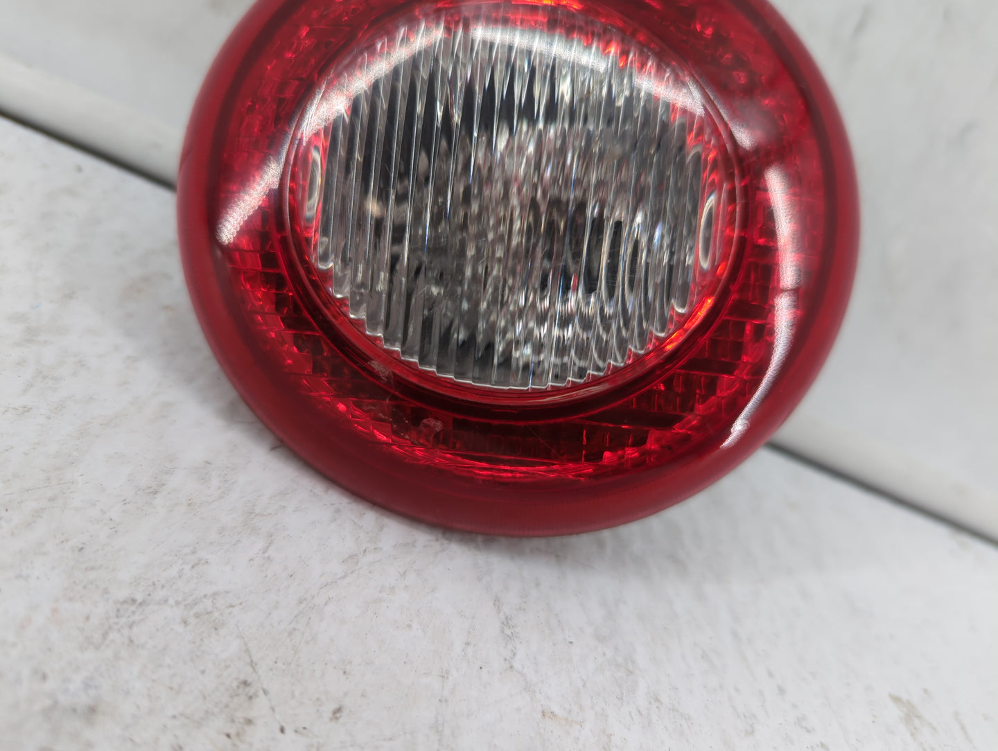 2006-2011 Chevrolet Hhr Tail Light Assembly Passenger Right OEM P/N:25863812 20781783 Fits Fits 2006 2007 2008 2009 2010 201