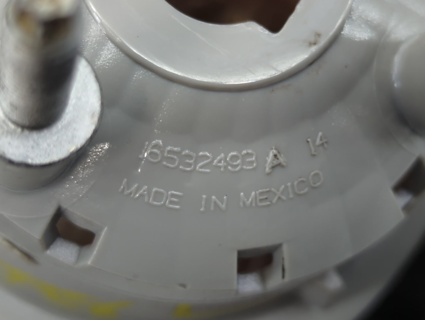 2006-2011 Chevrolet Hhr Tail Light Assembly Driver Left OEM P/N:16532493 A 2586381 Fits Fits 2006 2007 2008 2009 2010 2011 O